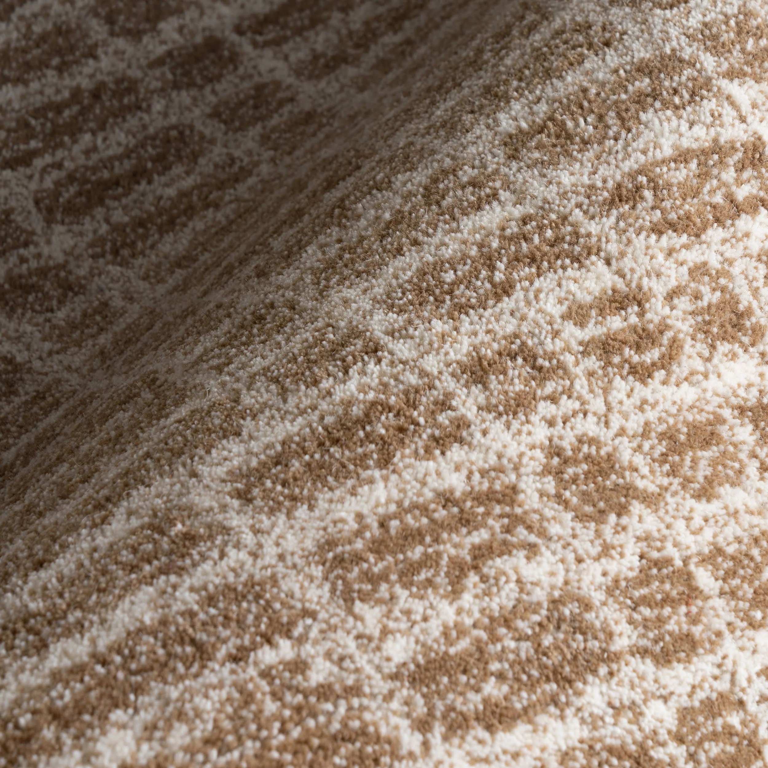 Gio Crosshatch Wool Rug | Beige - Image 3