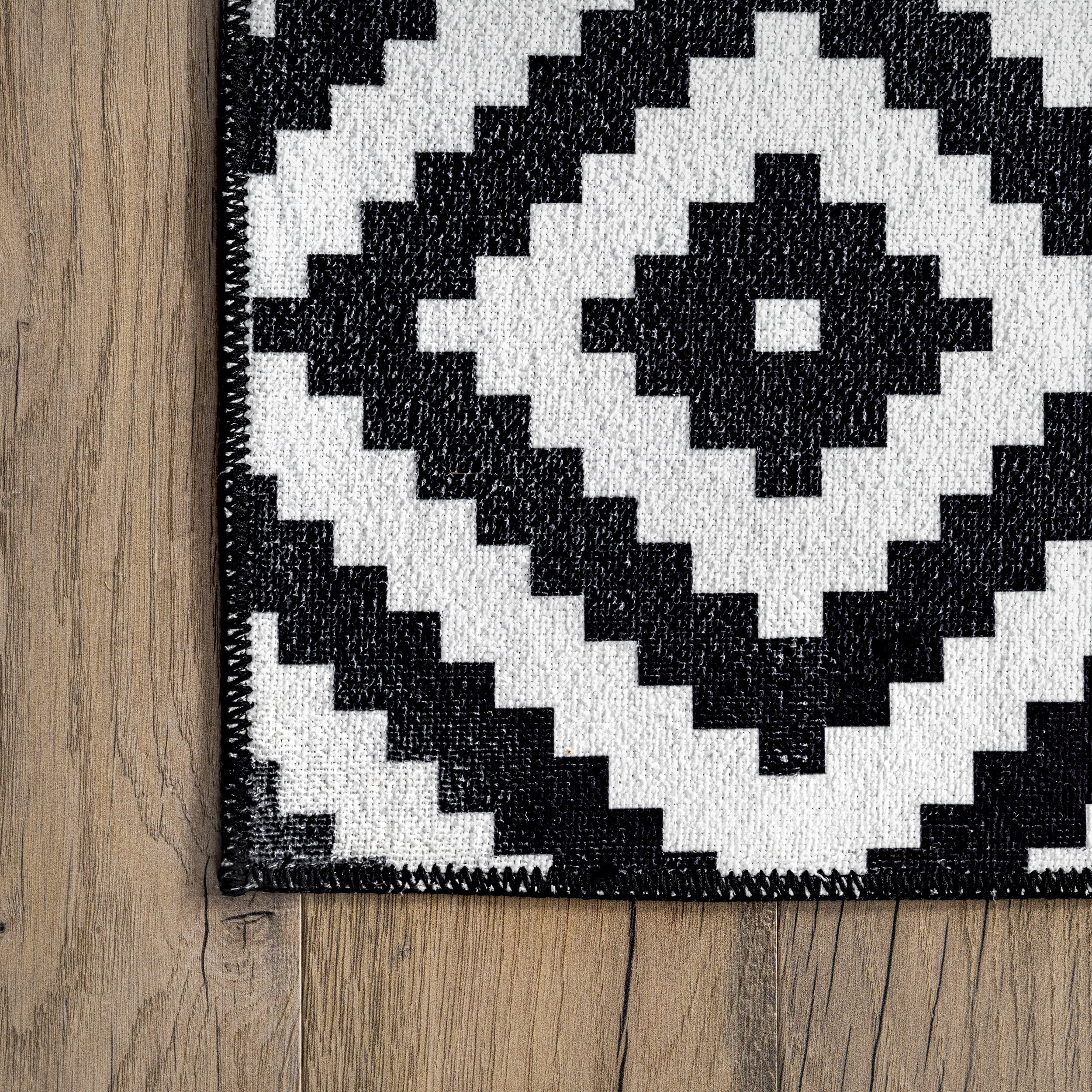 Greta Scandinavia Diamond Washable Rug | Black - Image 3
