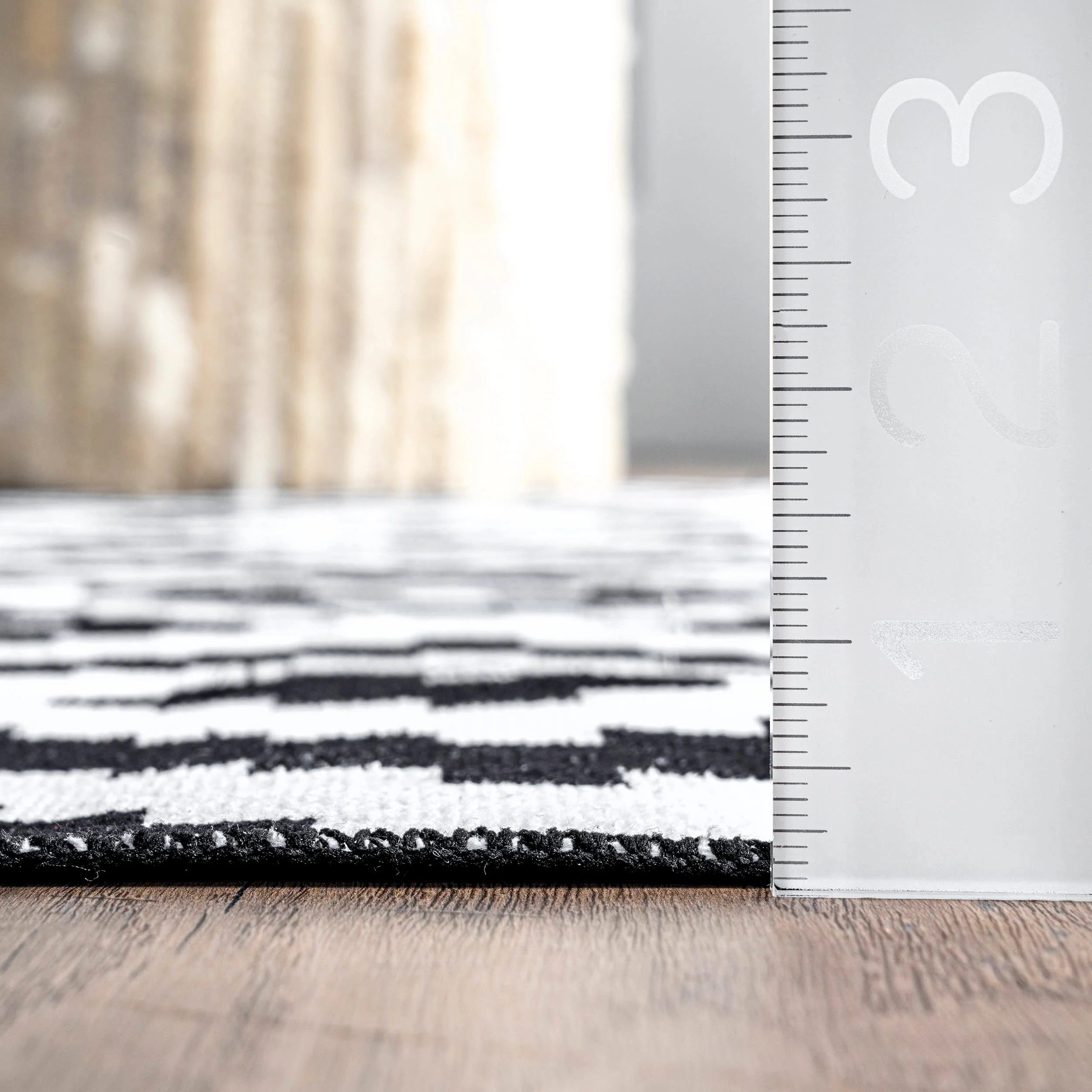 Greta Scandinavia Diamond Washable Rug | Black - Image 5