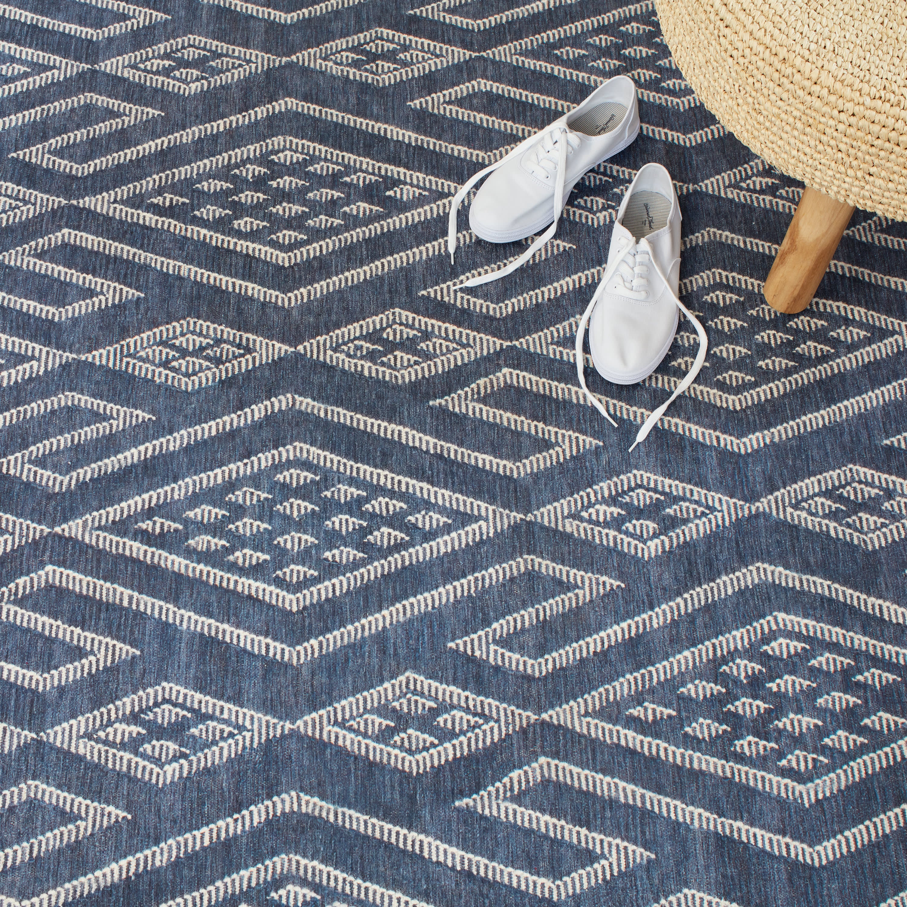 Guthrie Machine Washable Rug | Navy - Image 2