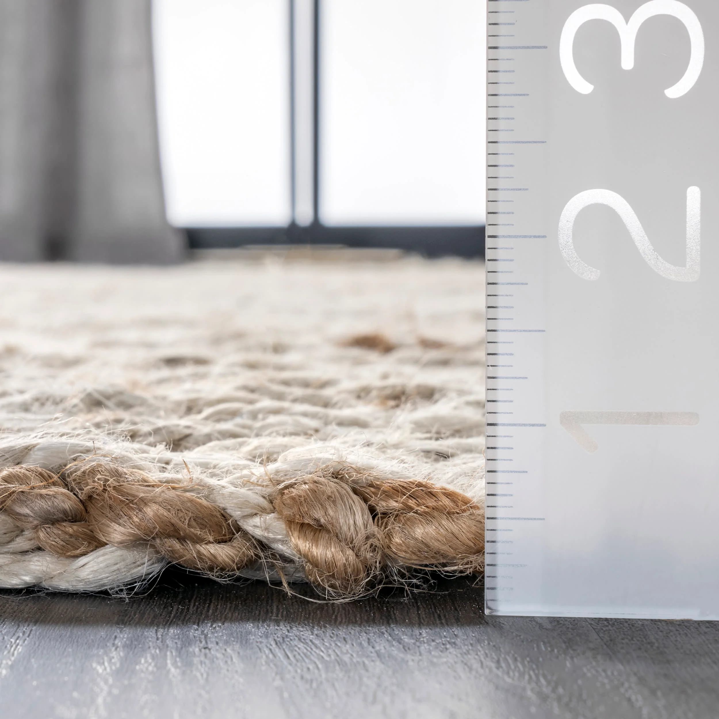Handwoven Jute Jagged Chevron Rug | Off White - Image 5