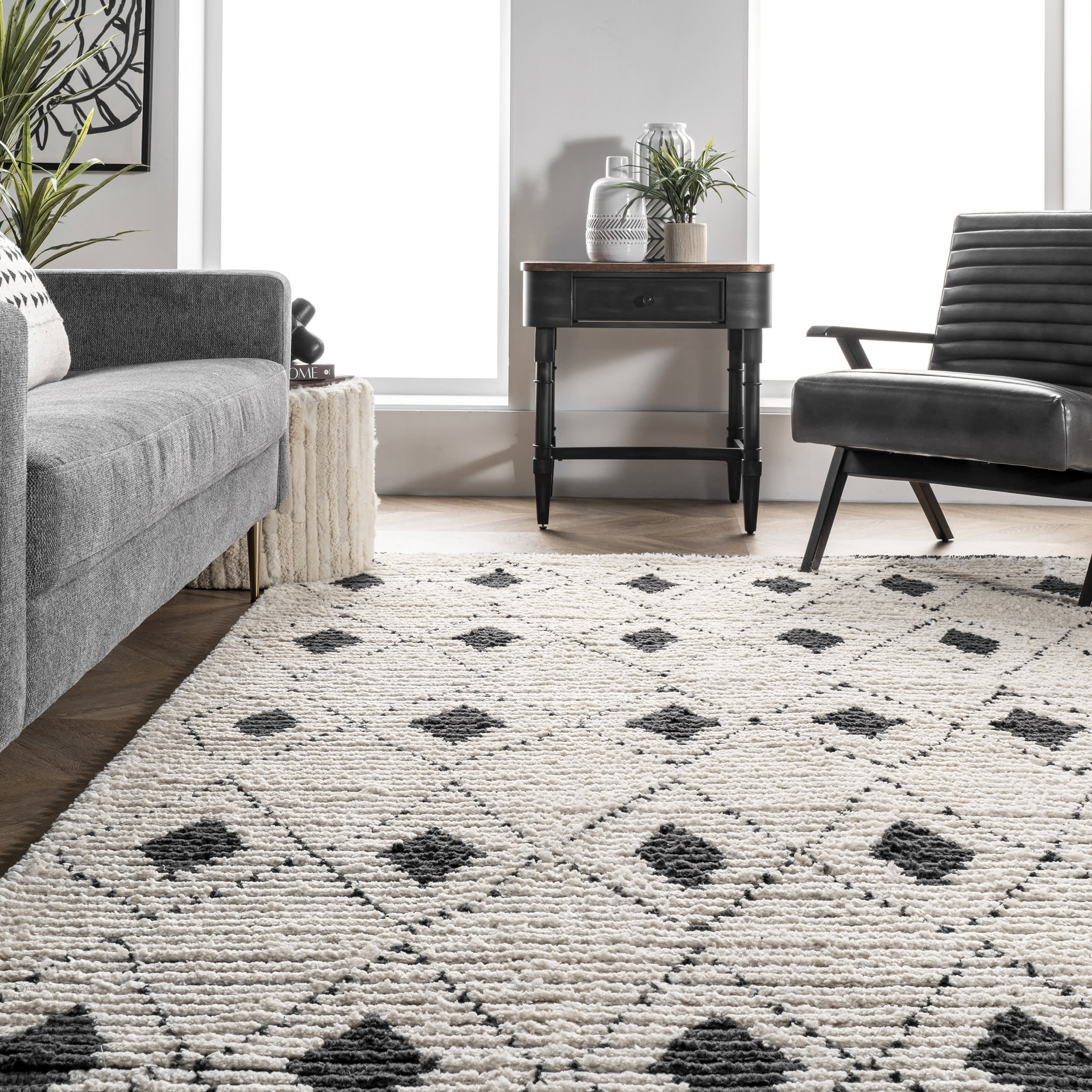 Harlequin Trellis Tasseled Rug | Beige - Image 4