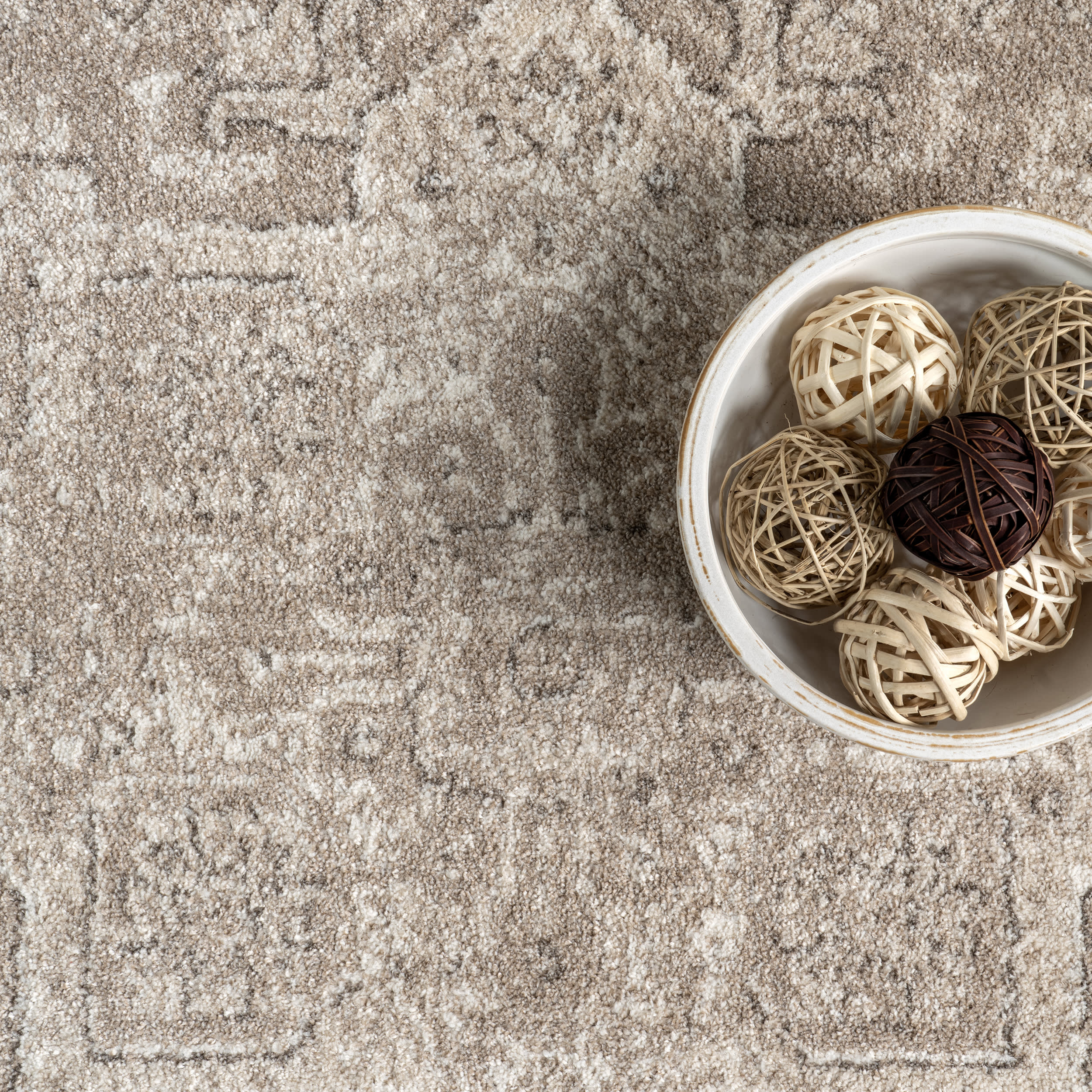 Harley Vintage Medallion Rug | Beige - Image 7