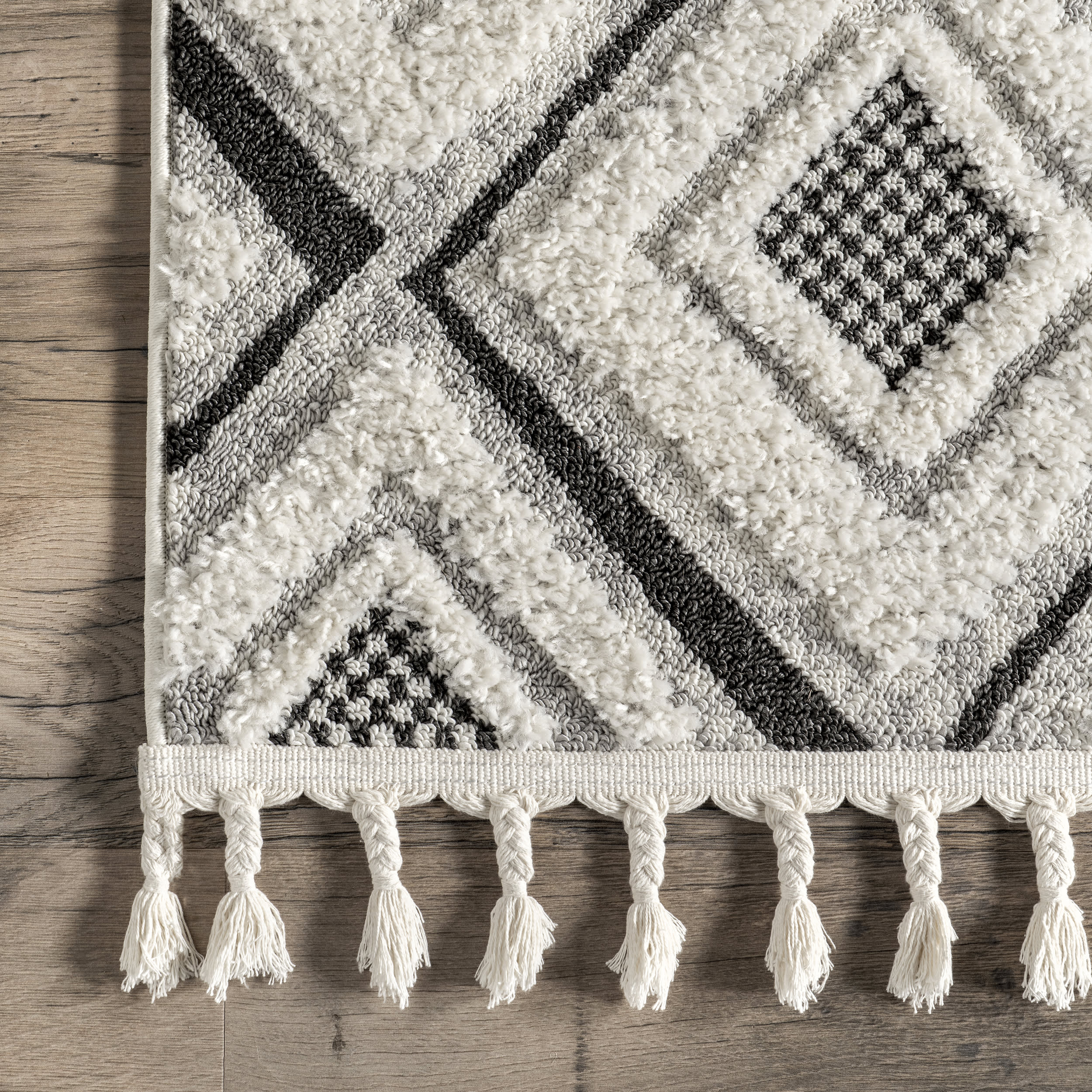 Harlow Retro Tiled Rug | Beige - Image 3