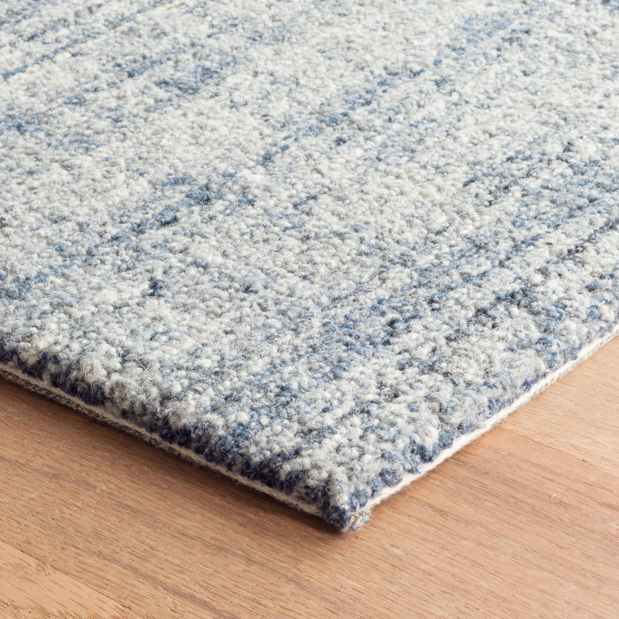 Harris Hand Micro Hooked Wool Rug | Blue/Ivory - Image 6