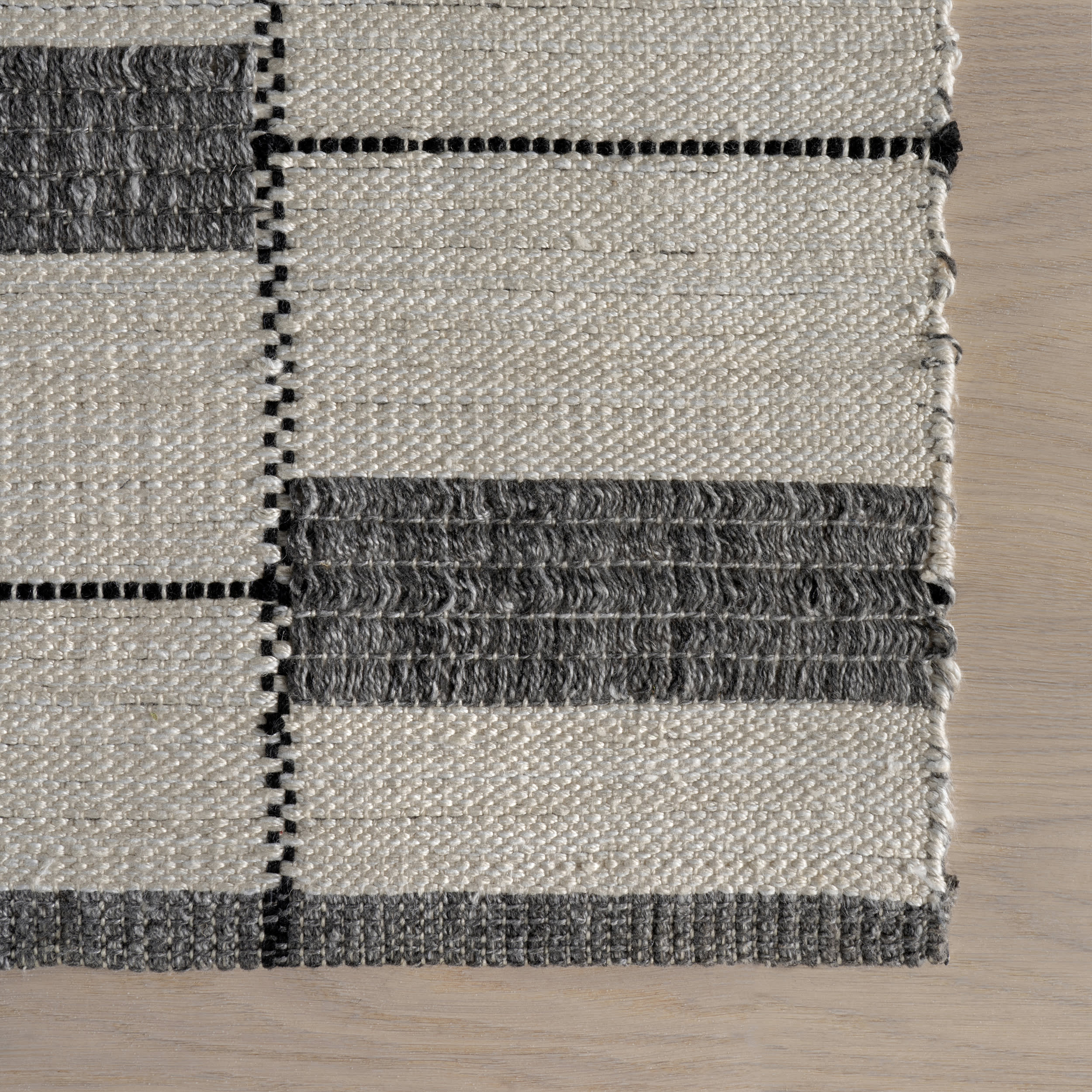 Harvey Geometric Flatweave Rug | Ivory - Image 4