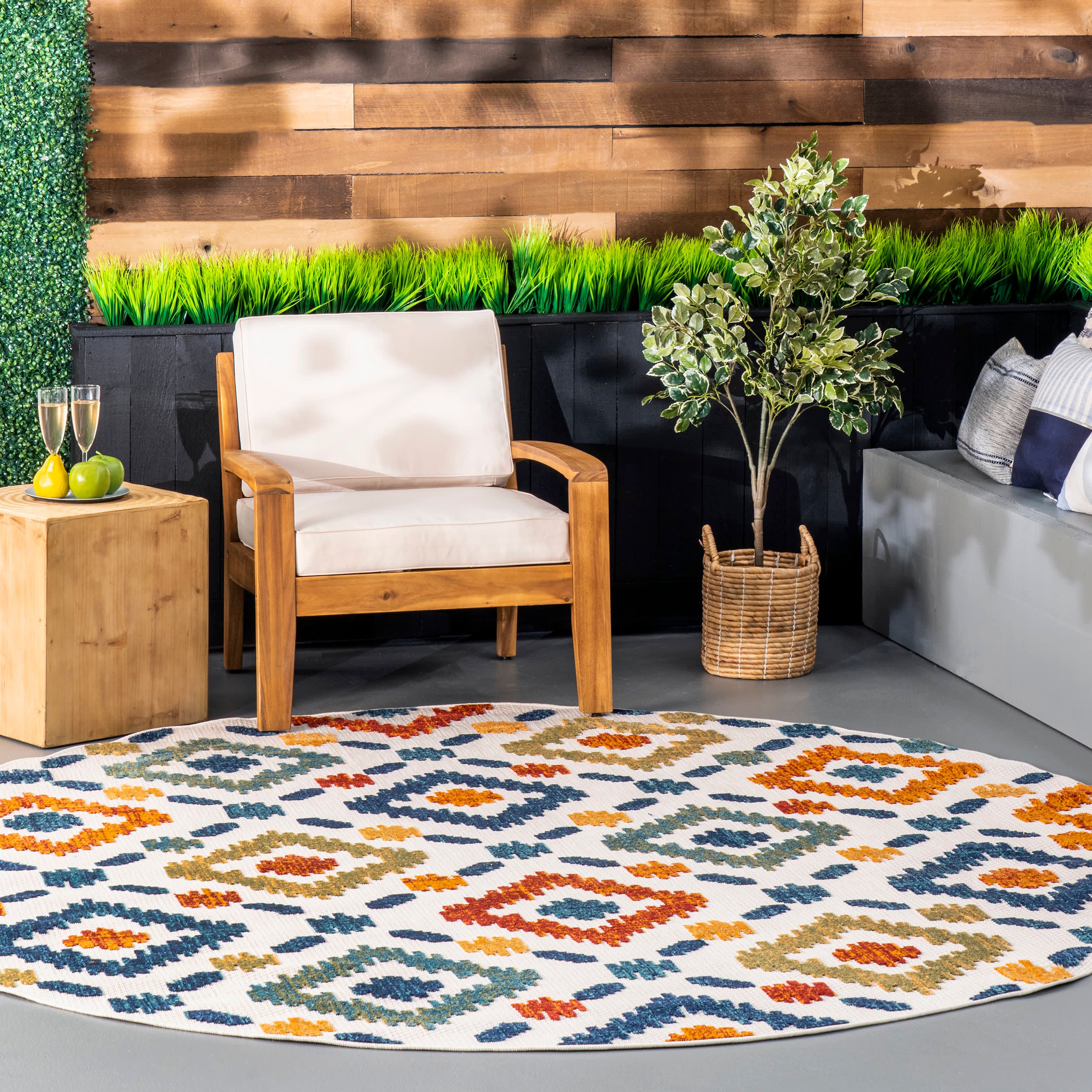 Hatched Trellis Indoor/Outdoor Rug | Blue - Image 2
