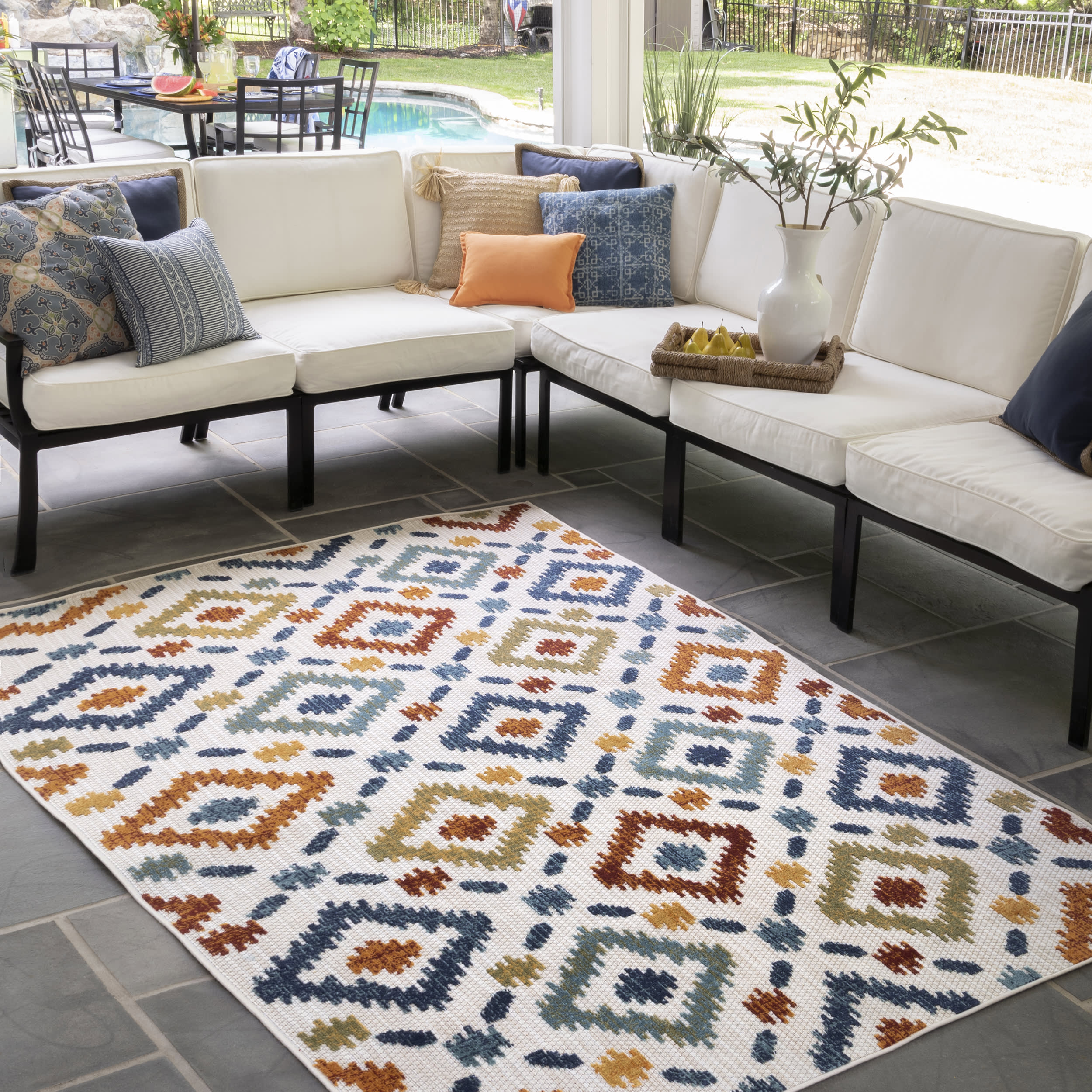 Hatched Trellis Indoor/Outdoor Rug | Blue - Image 4