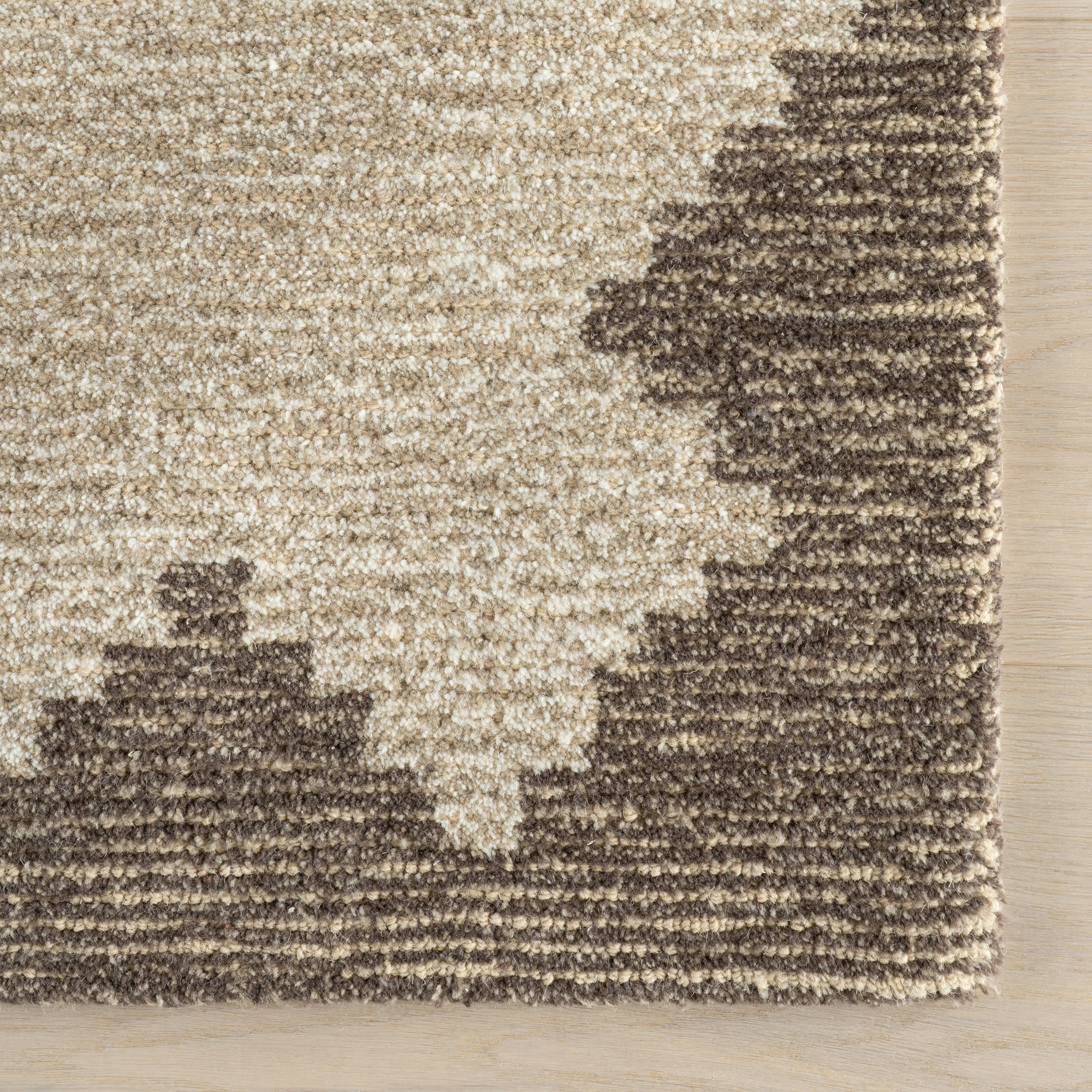 Hazella Modern Bordered Rug | Brown - Image 4
