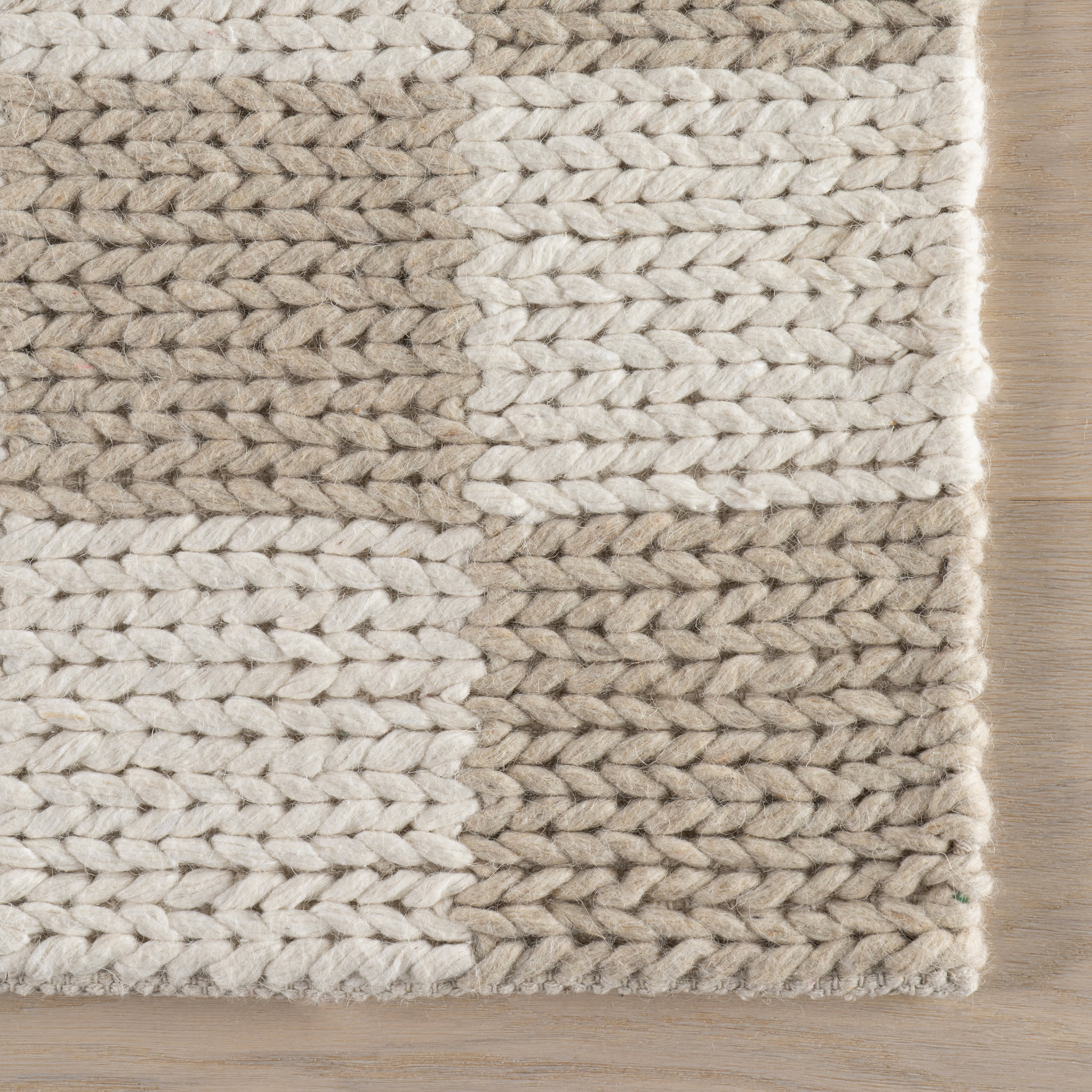 Hazina Modern Checkered Rug | Beige - Image 4