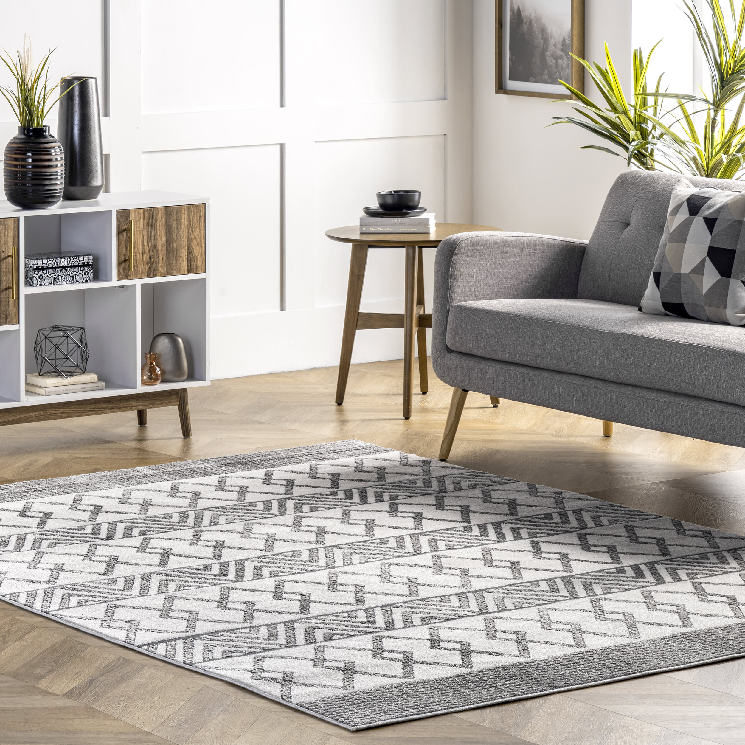 Heidi Chevron Geometric Rug | Light Grey - Image 2