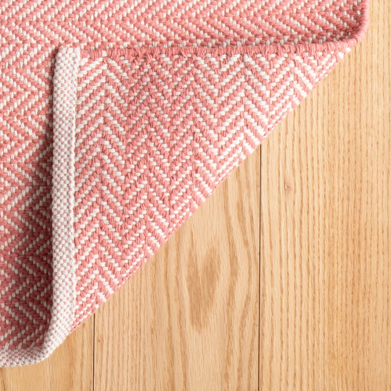 Herringbone Handwoven Cotton Rug | Coral - Image 4