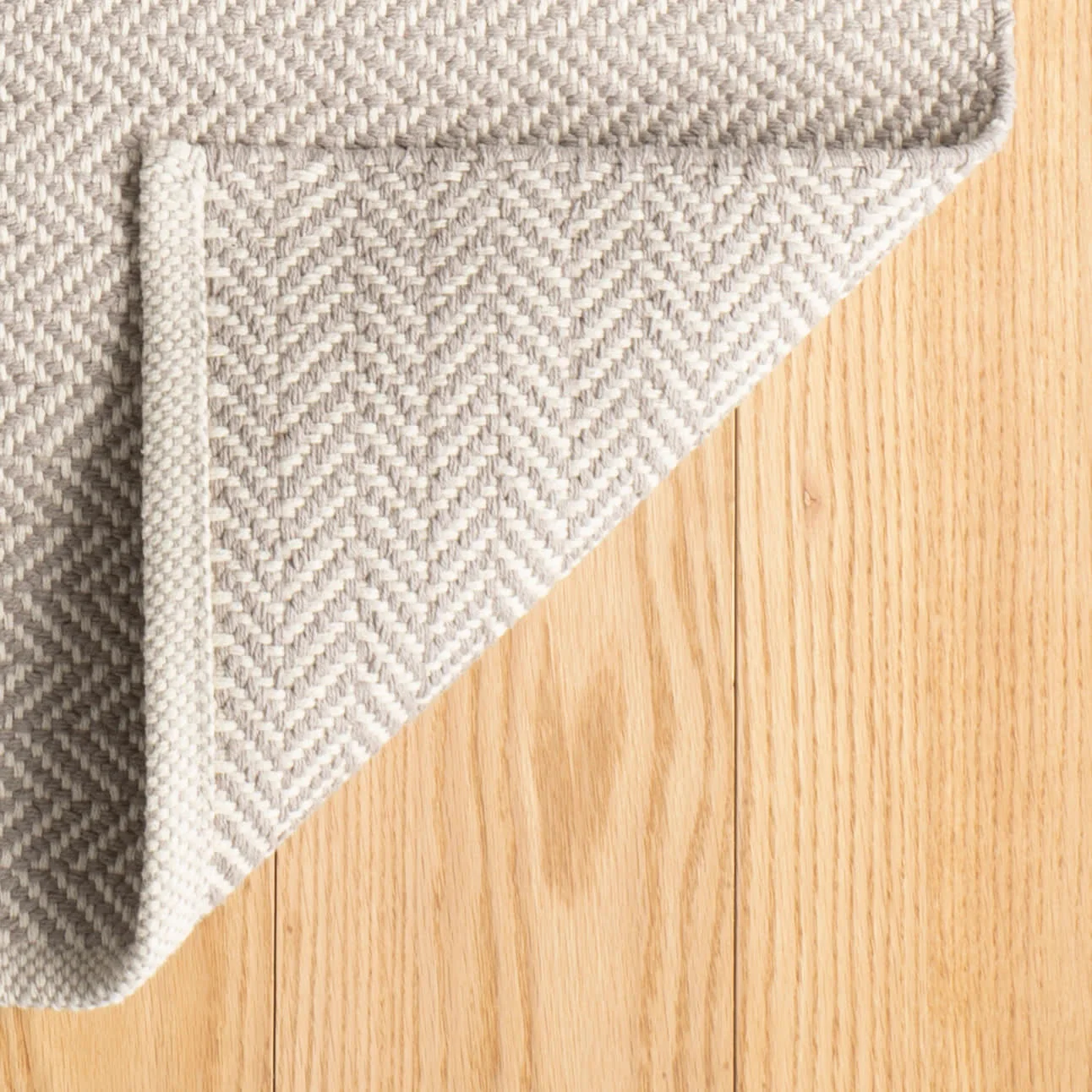 Herringbone Handwoven Cotton Rug | Dove Grey - Image 6