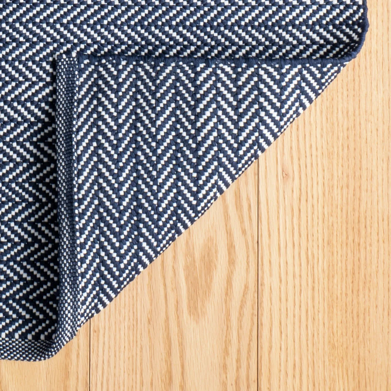 Herringbone Handwoven Indoor/Outdoor Rug | Indigo/White - Image 4
