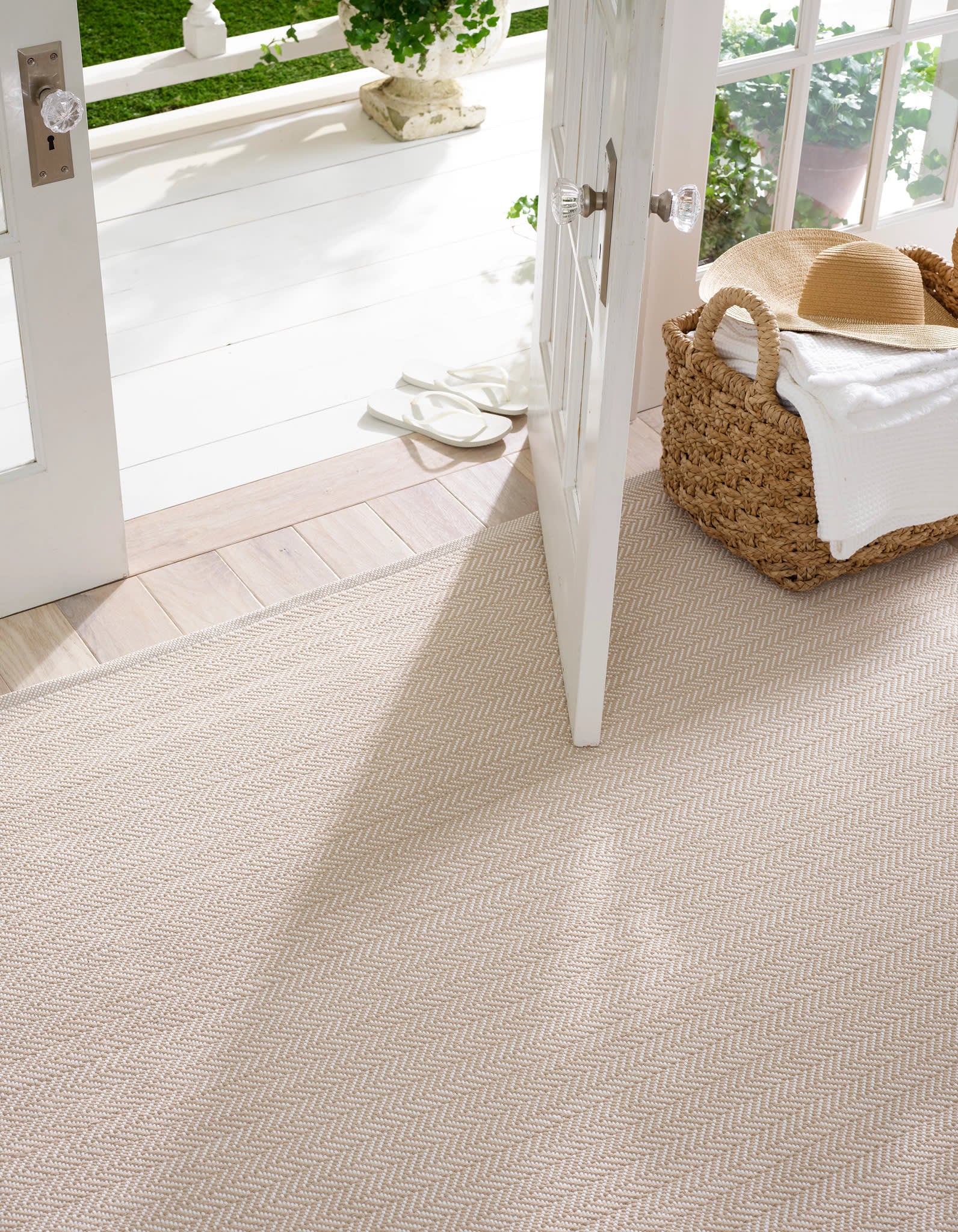 Herringbone Handwoven Indoor/Outdoor Rug | Linen/White - Image 4