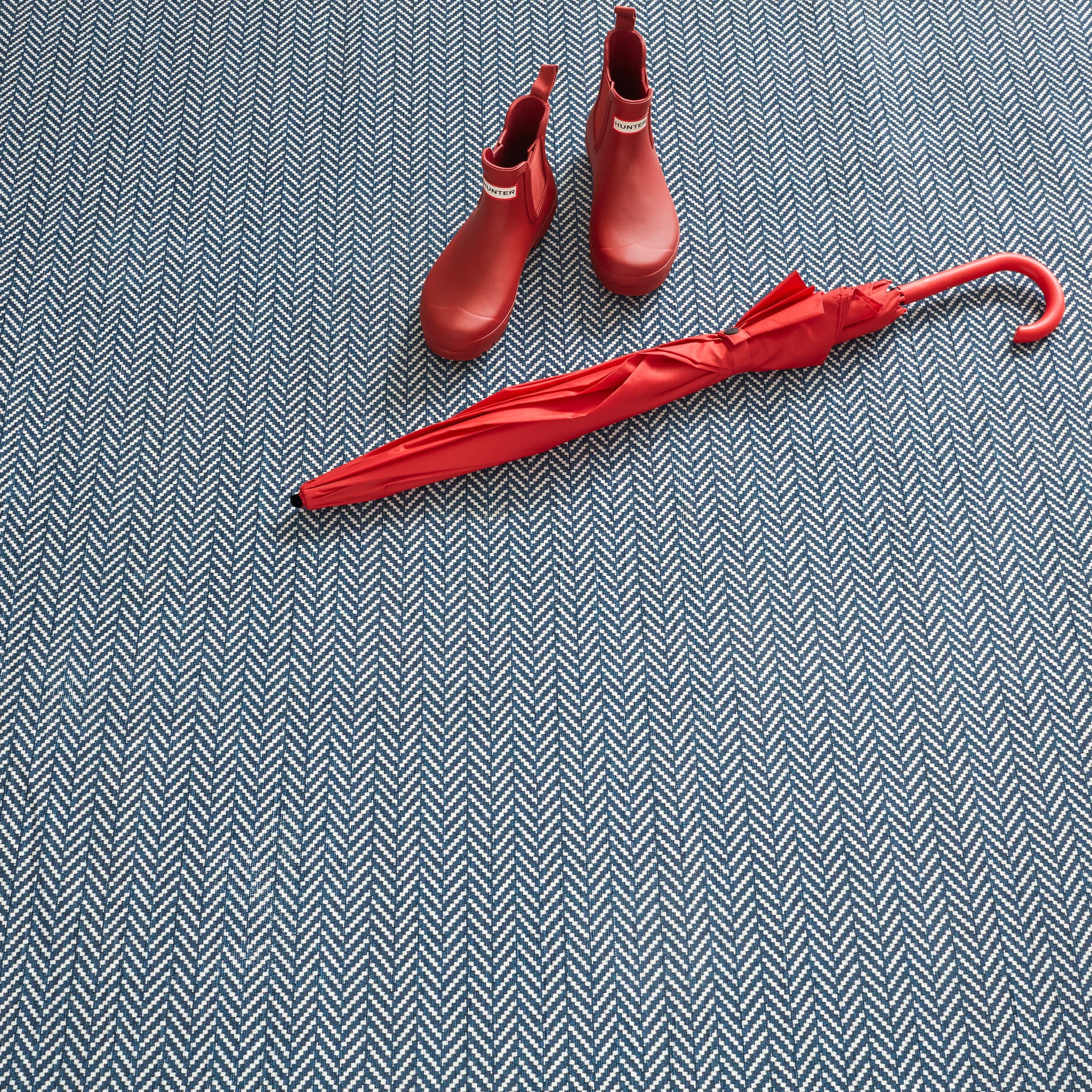 Herringbone Machine Washable Rug | Navy - Image 3