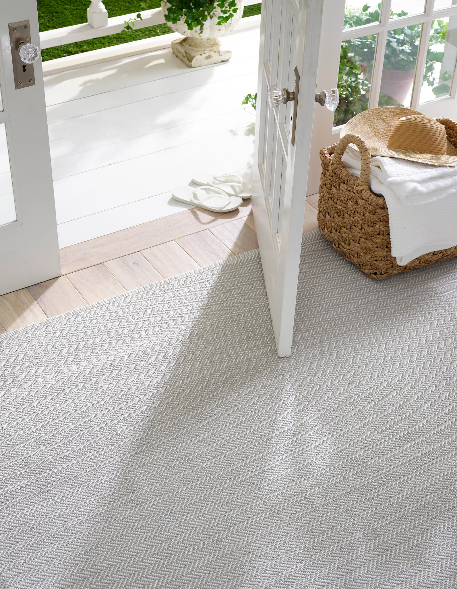 Herringbone Handwoven Indoor/Outdoor Rug | Pearl Grey/White - Image 3