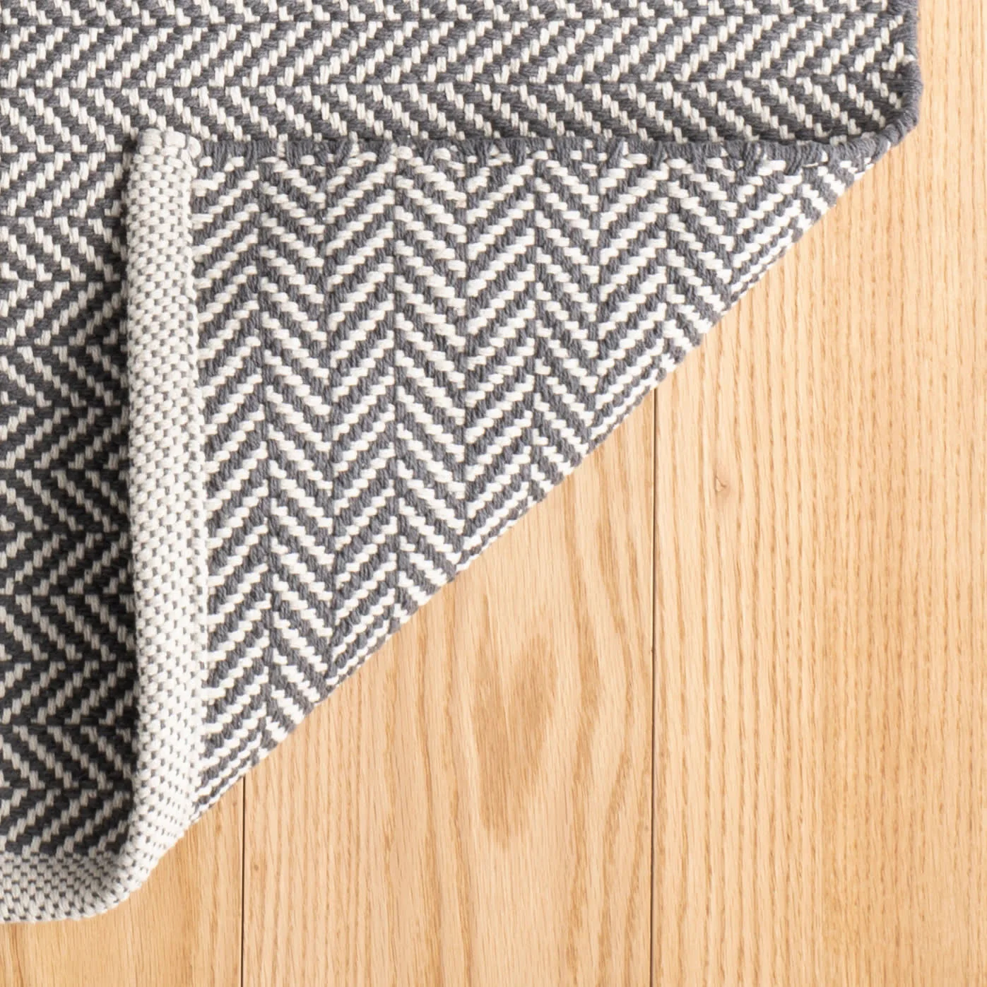 Herringbone Handwoven Indoor/Outdoor Rug | Shale/White - Image 6