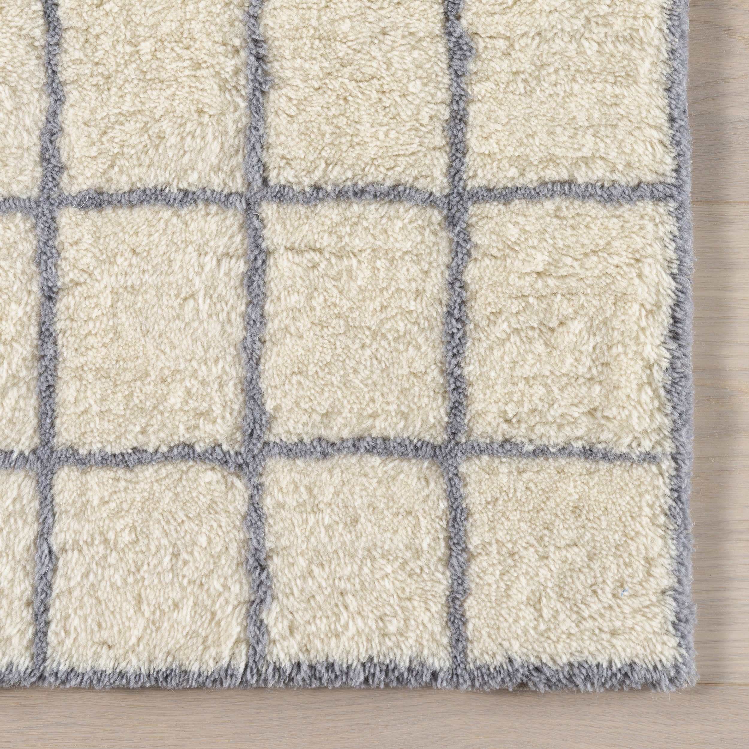 Highlands Checked Rug | Ivory - Image 4
