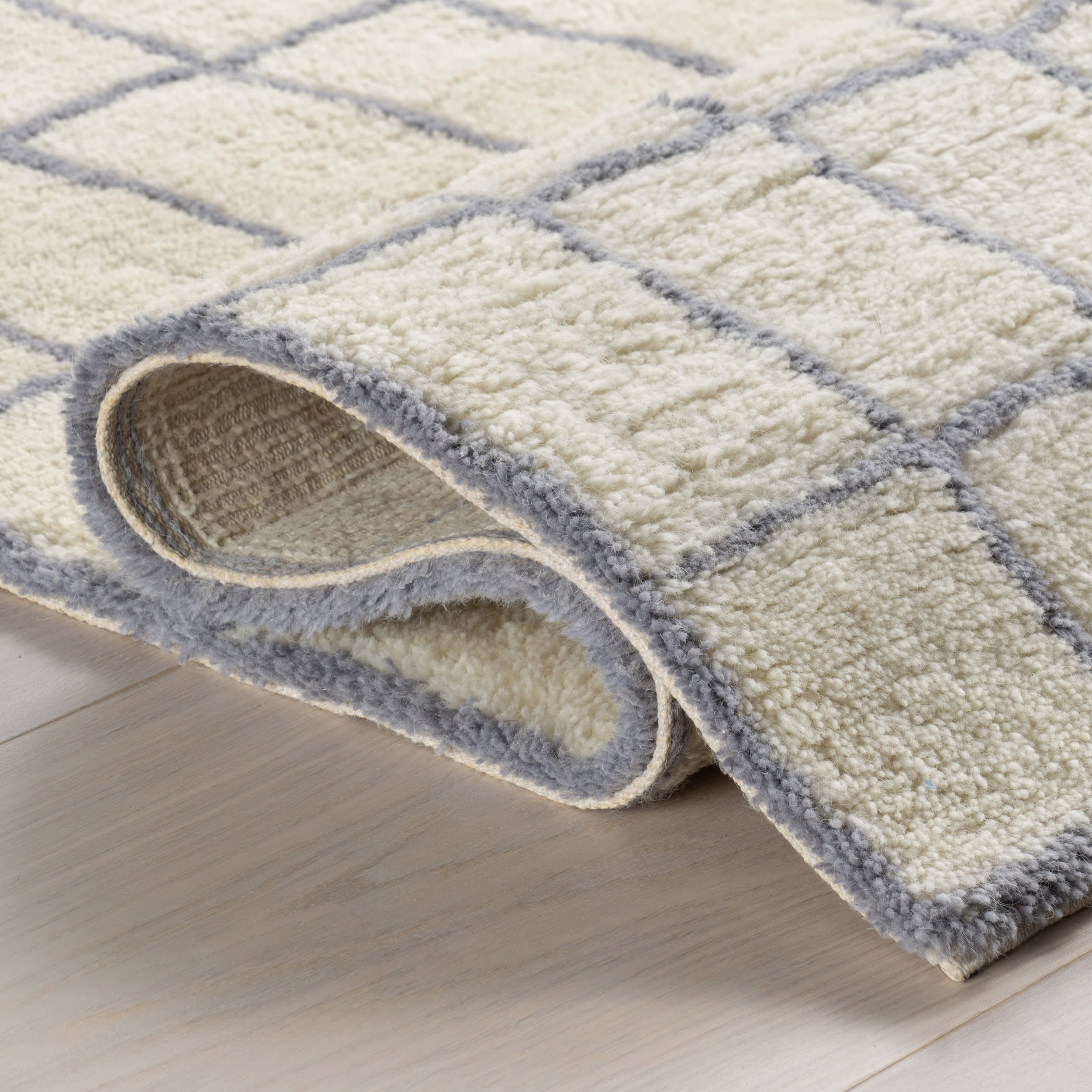Highlands Checked Rug | Ivory - Image 8