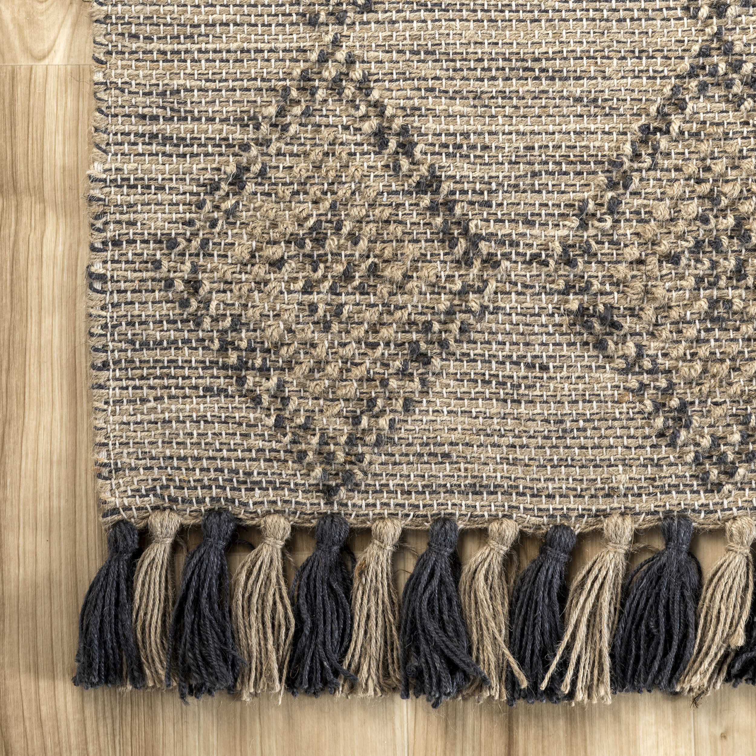High-Low Harlequin with Tassels Rug | Beige - Image 3