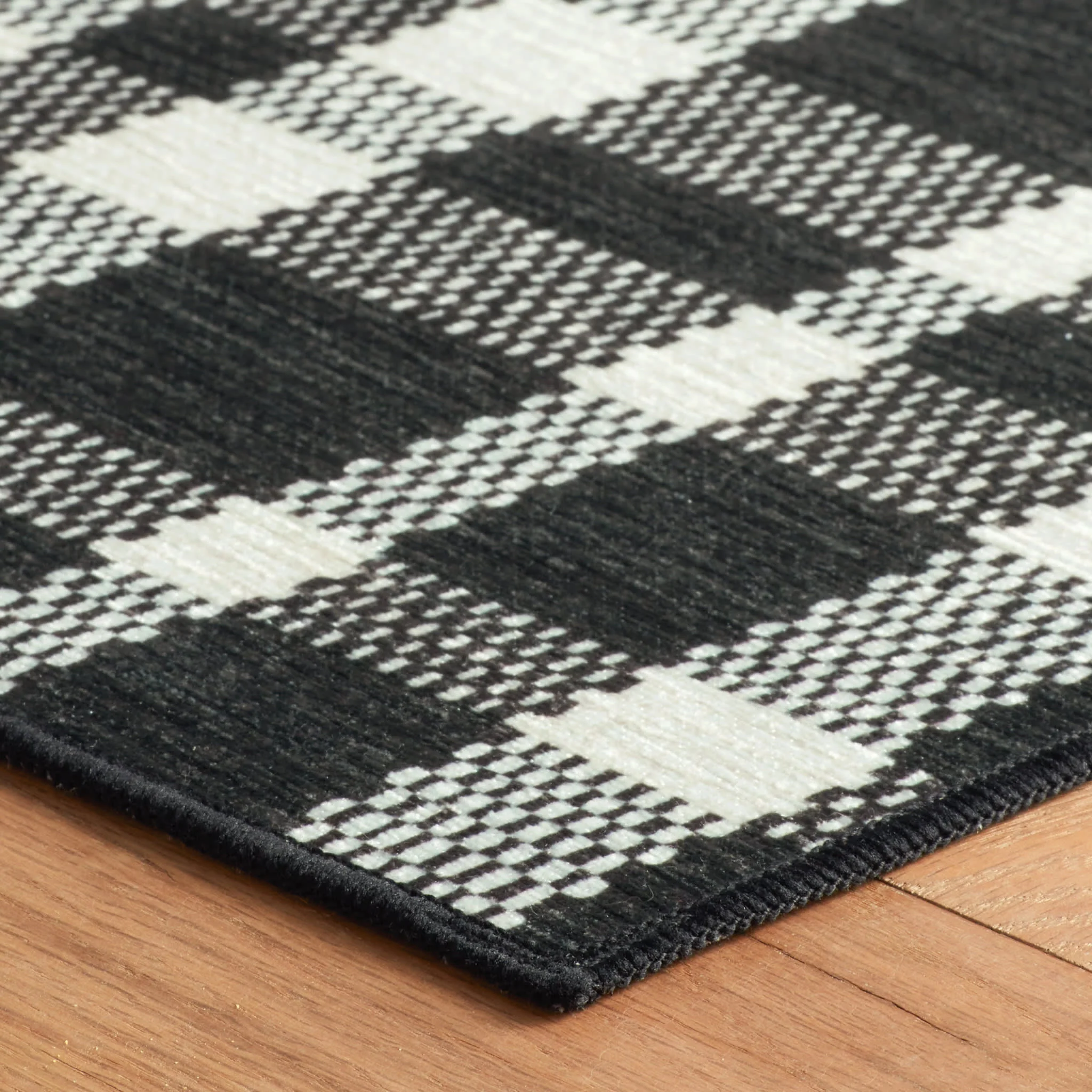 Houston Plaid Machine Washable Rug | Black - Image 7
