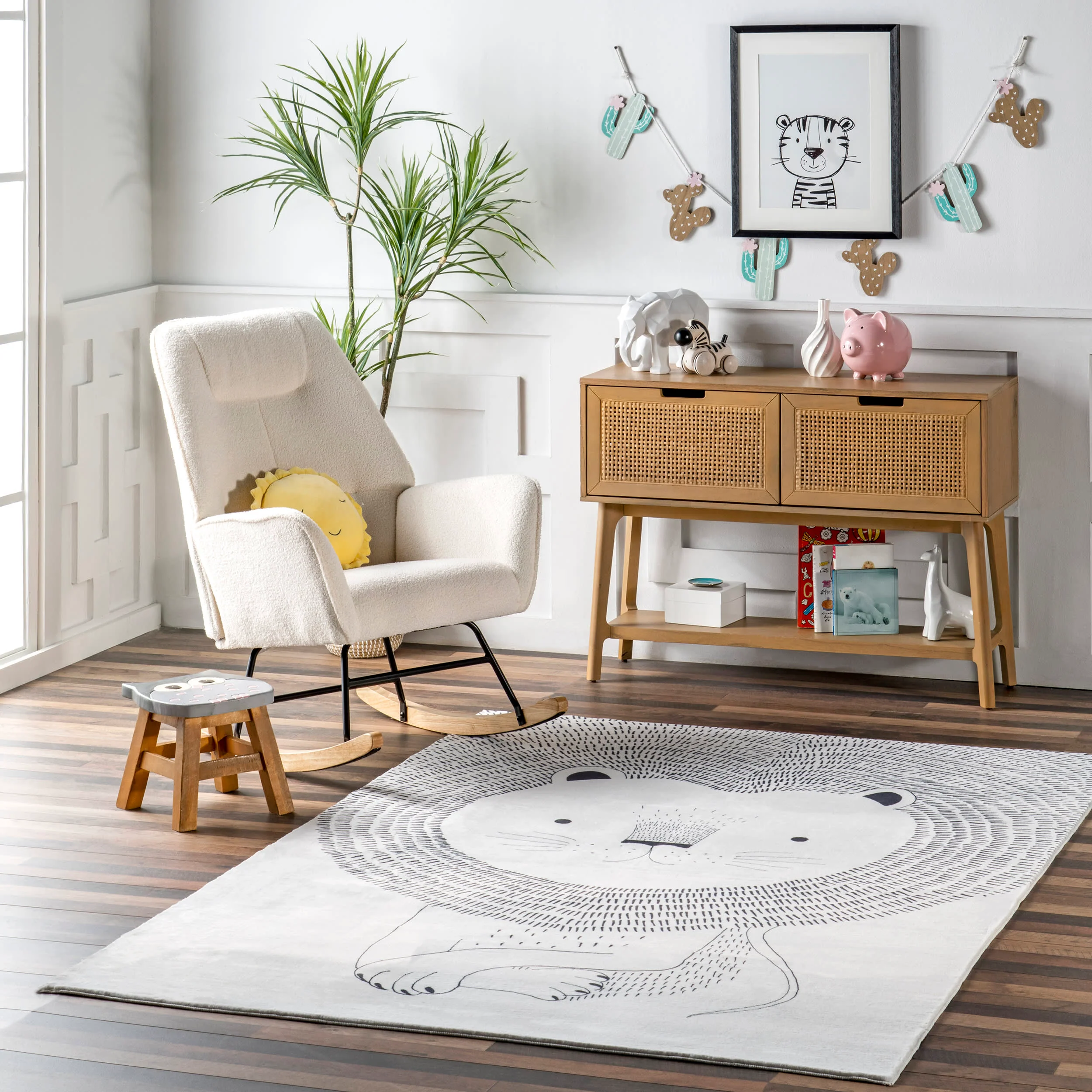 Hunter Stenciled Lion Kids Washable Rug | Light Grey - Image 2