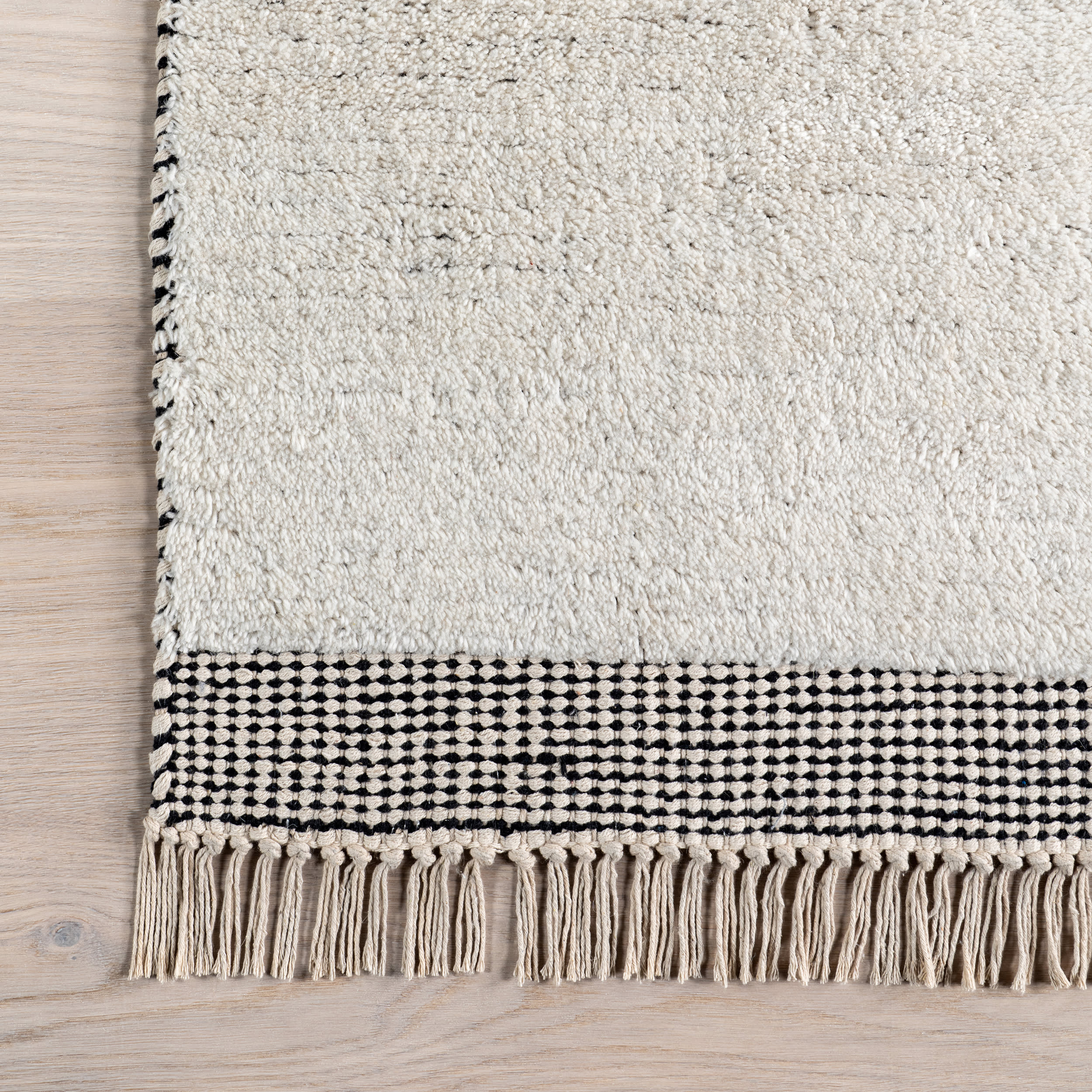 Hyperion Tasseled Cotton and Wool Rug | Ivory - Image 3