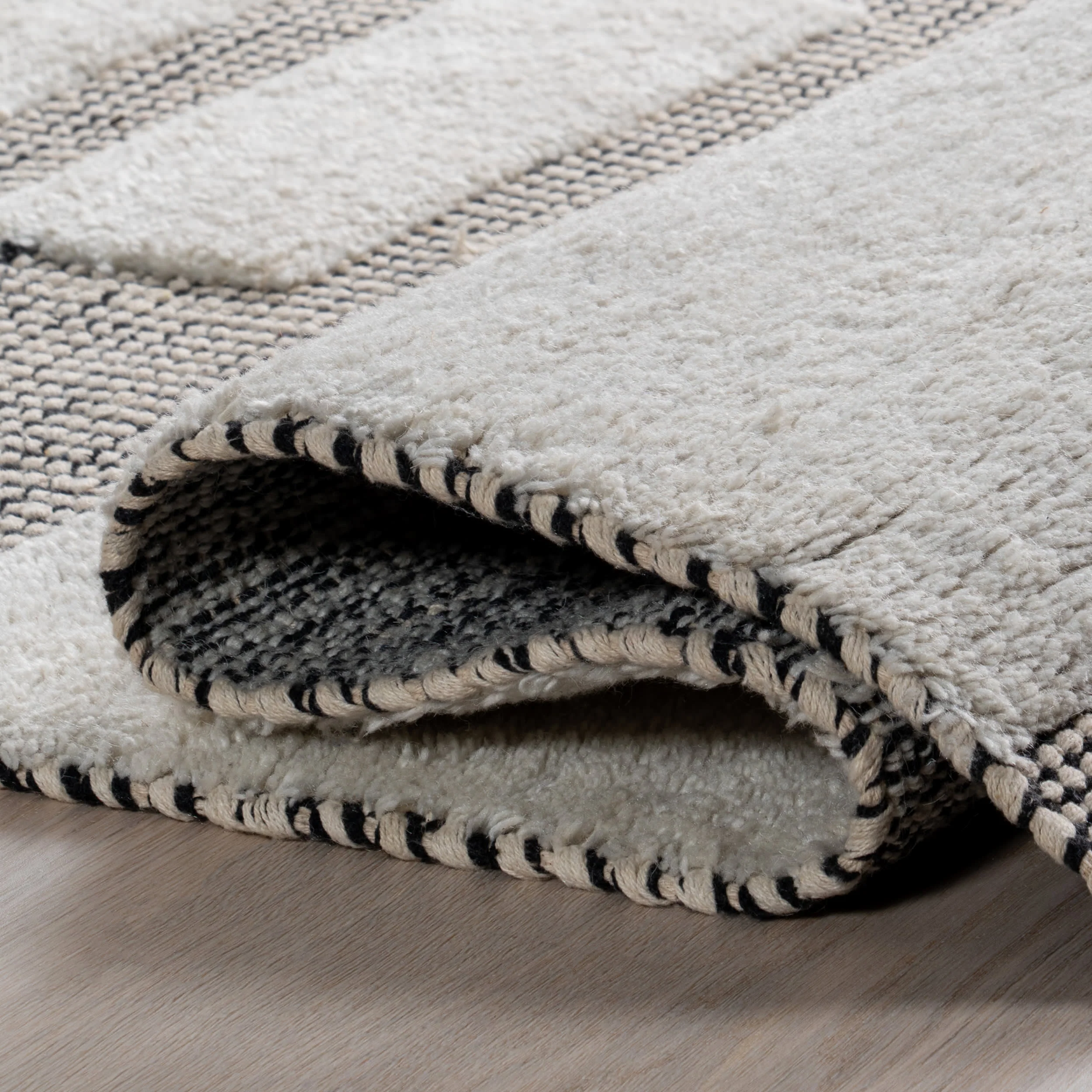 Hyperion Tasseled Cotton and Wool Rug | Ivory - Image 6