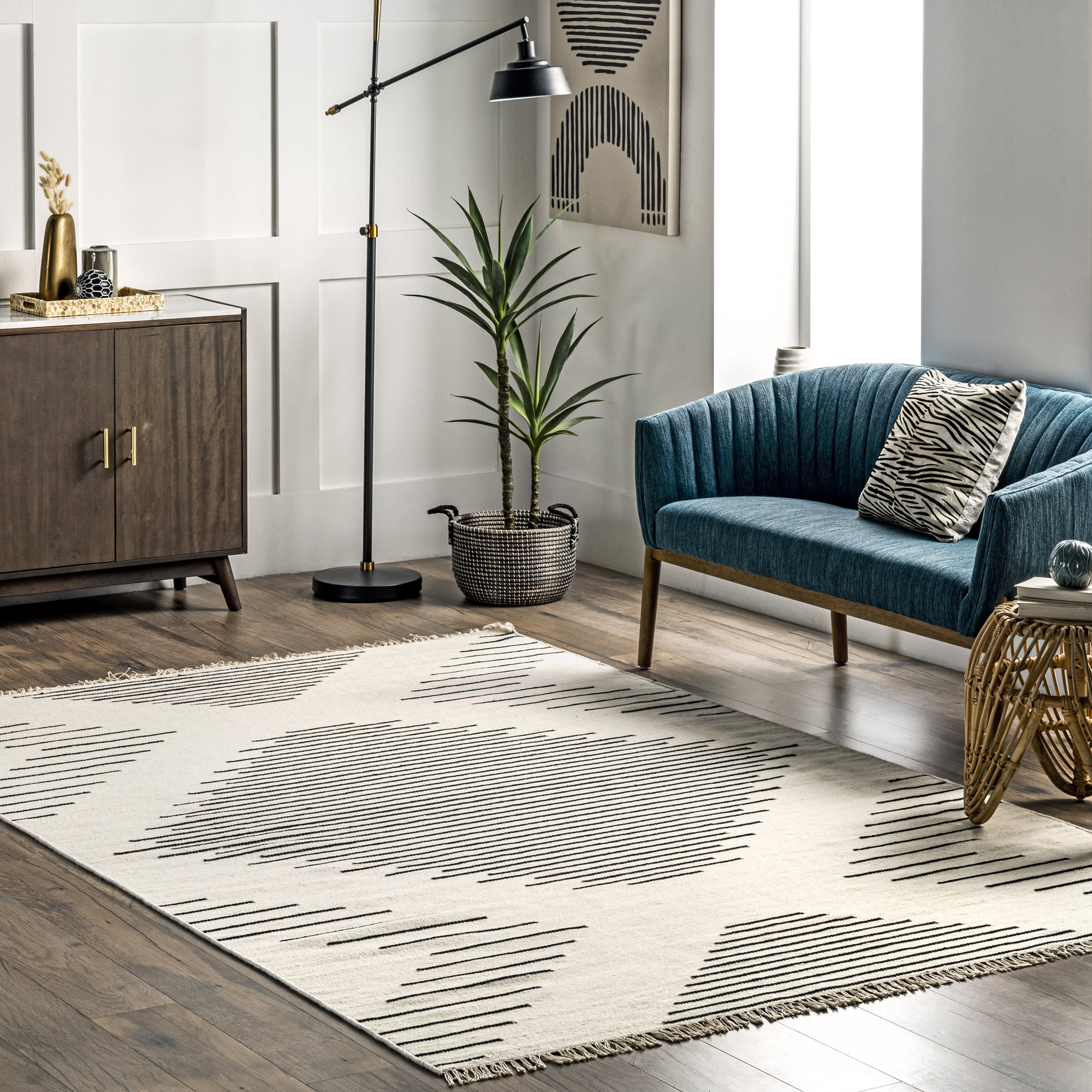 Indie Pinstripe Tasseled Rug | Ivory - Image 2