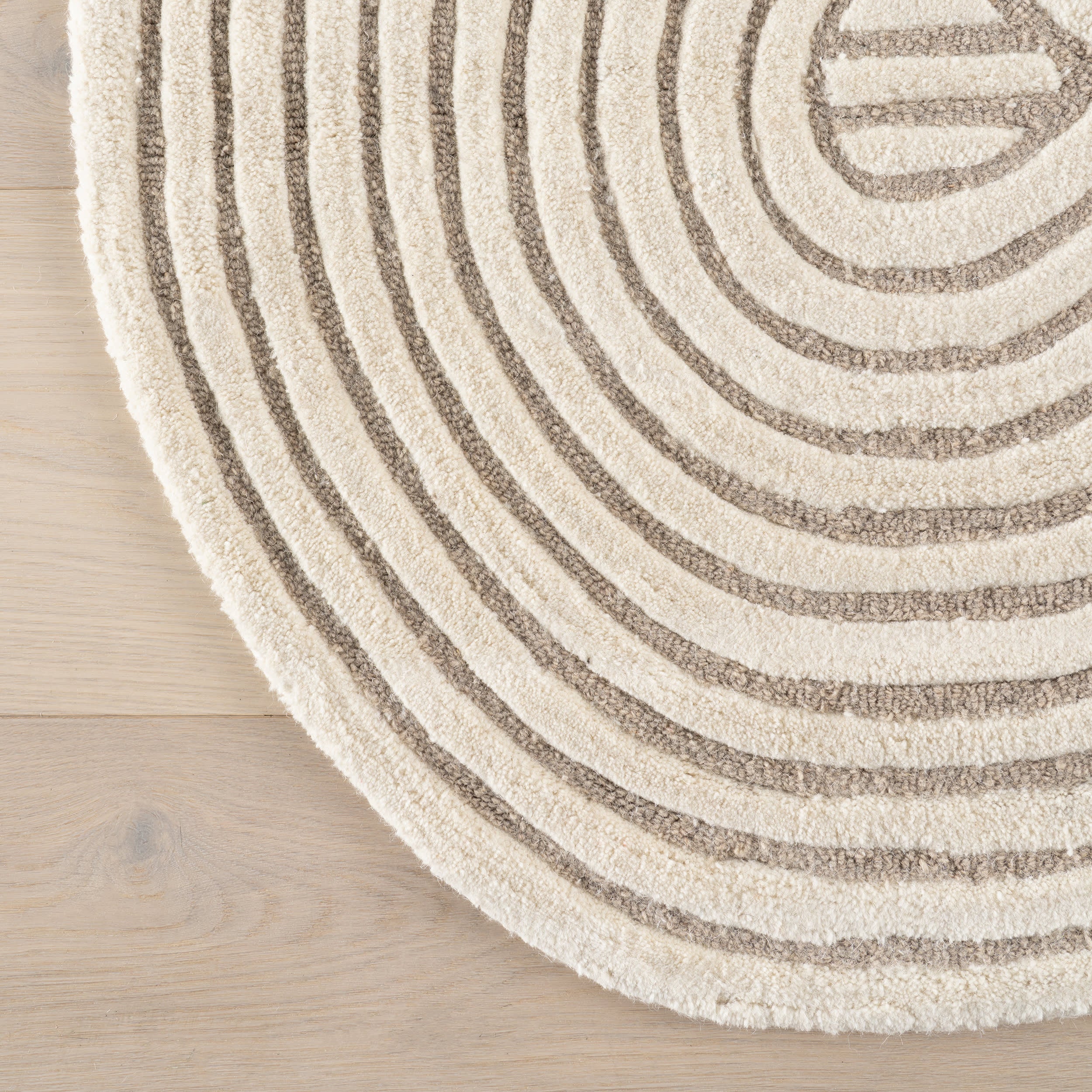 Indira Grooved Arc Rug | Ivory - Image 4
