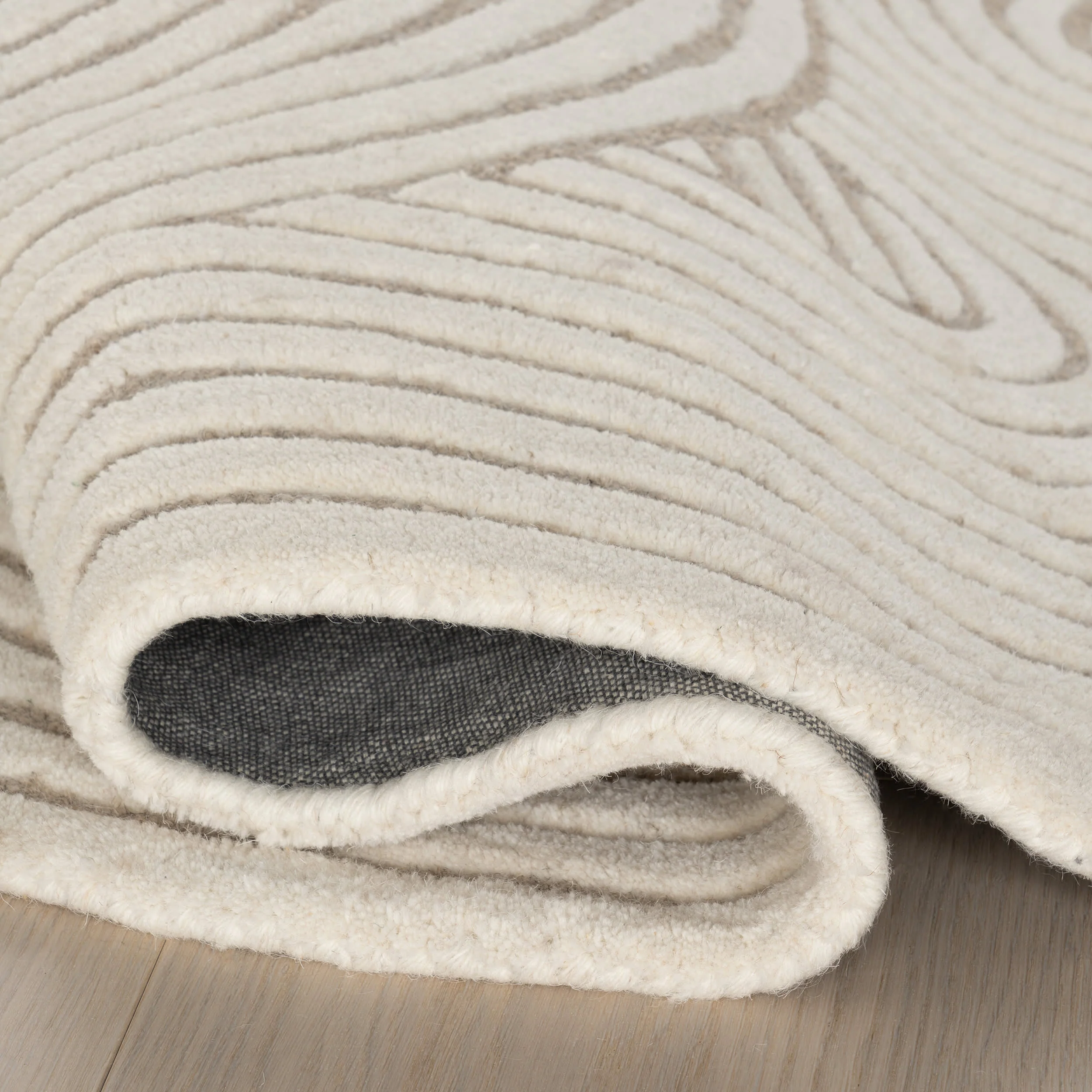 Indira Grooved Arc Rug | Ivory - Image 9