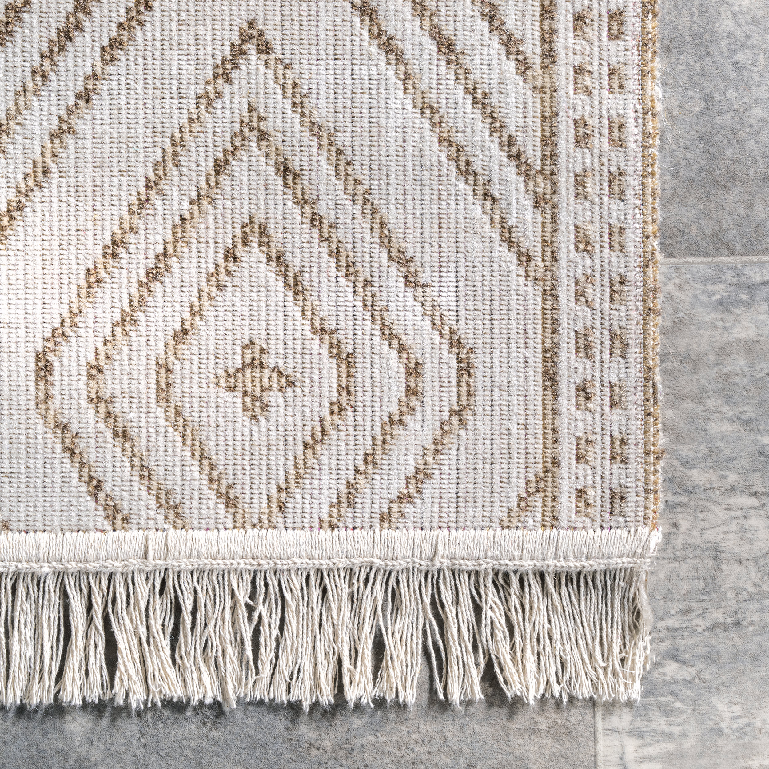 Indoor/Outdoor Striped With Tassels Rug | Beige - Image 3
