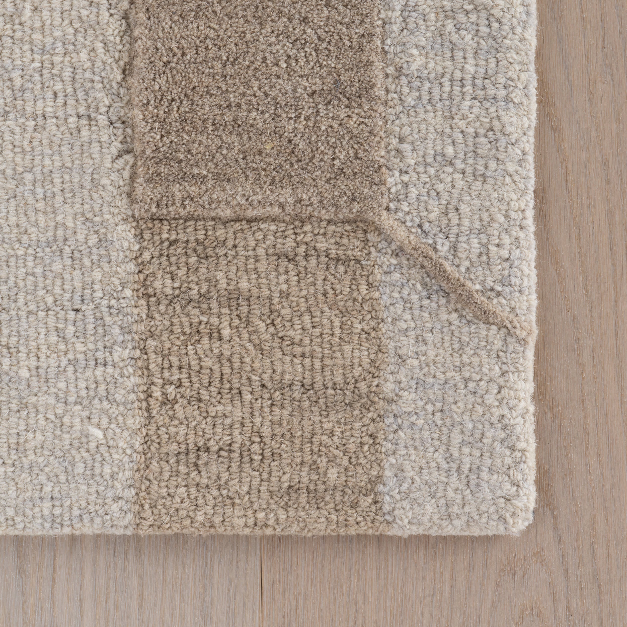 Inette Modern Geometric Wool Rug | Beige - Image 4