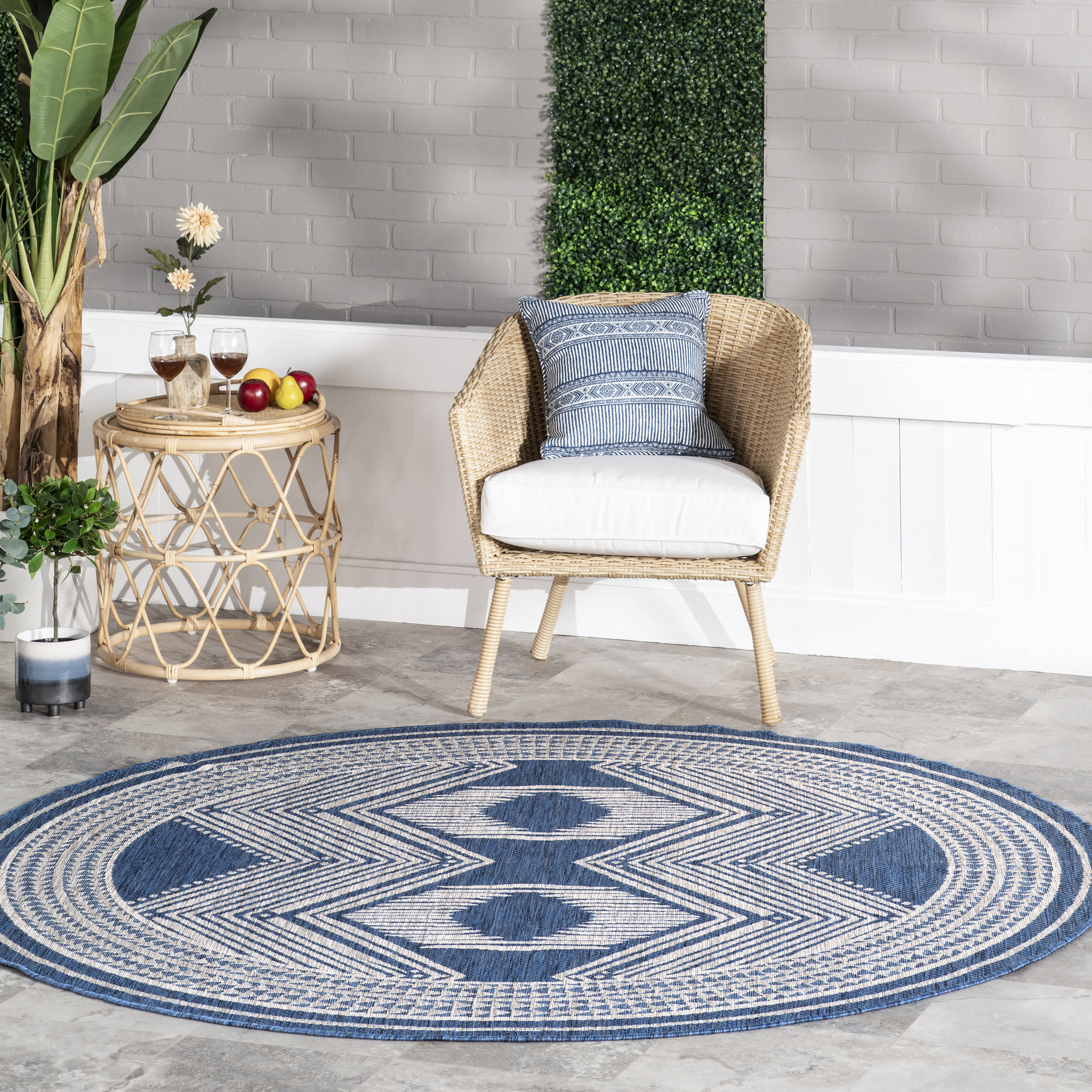 Iris Totem Indoor/Outdoor Flatweave Rug | Blue - Image 2