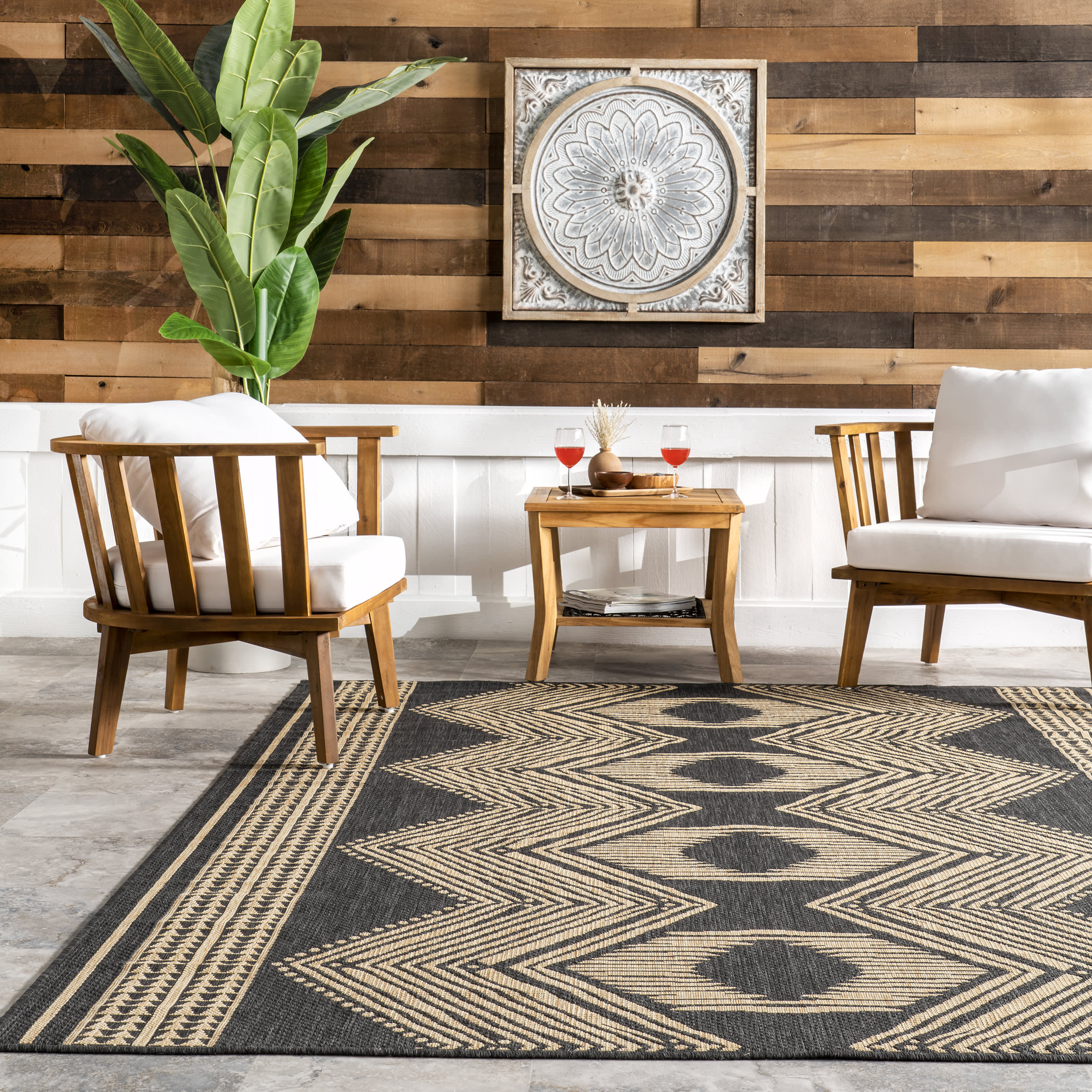 Iris Totem Indoor/Outdoor Flatweave Rug | Dark Grey - Image 4