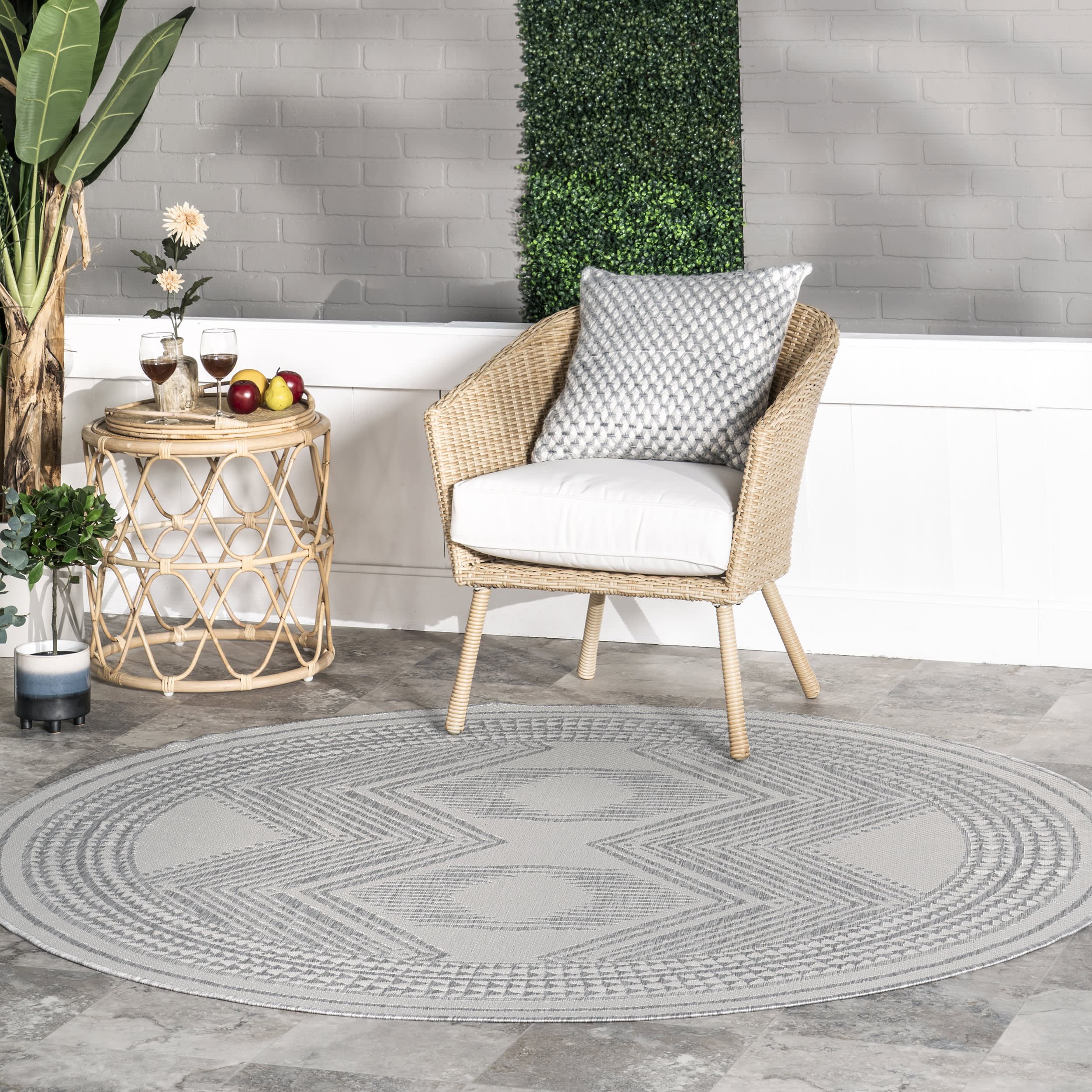 Iris Totem Indoor/Outdoor Flatweave Rug | Light Grey - Image 2