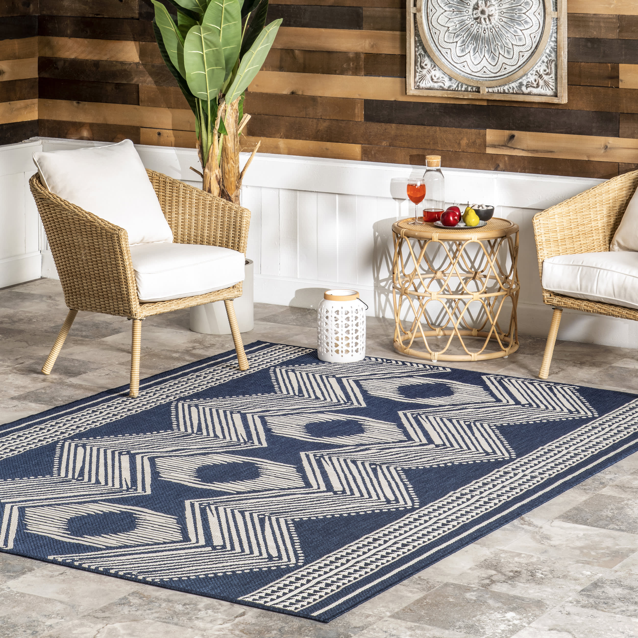 Iris Totem Indoor/Outdoor Flatweave Rug | Navy - Image 2