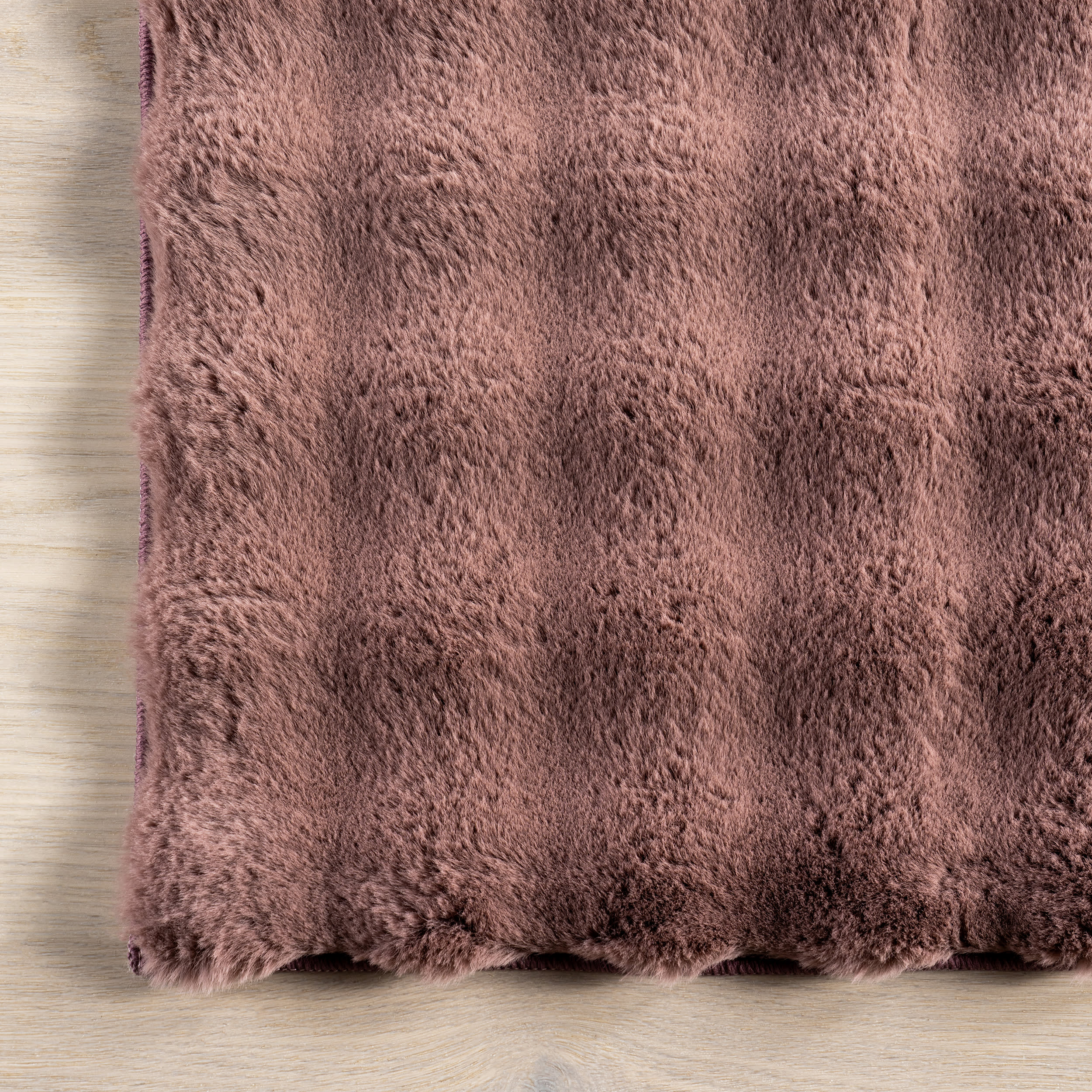 Ivana Checkered Plush Cloud Washable Rug | Burgundy - Image 4