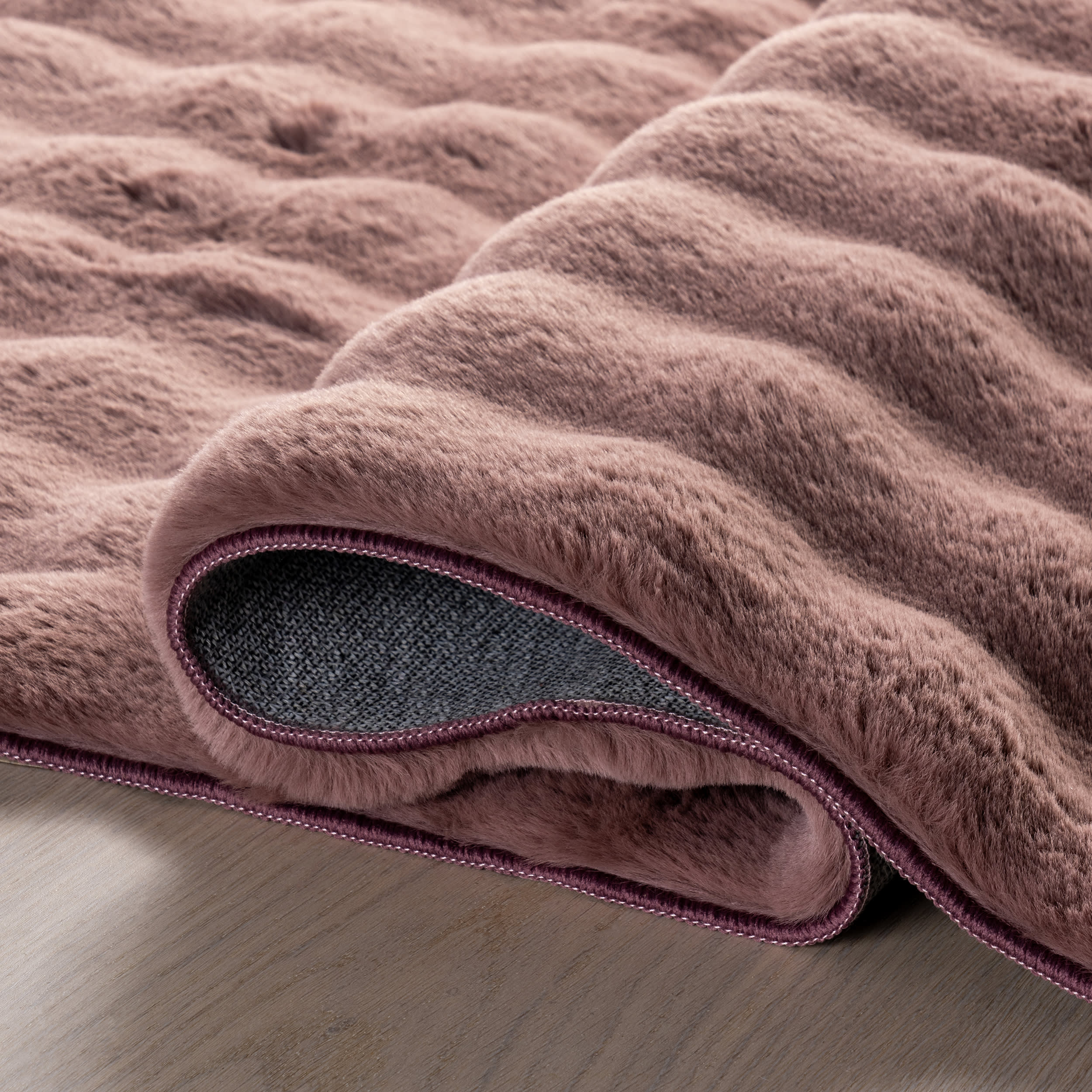 Ivana Checkered Plush Cloud Washable Rug | Burgundy - Image 9