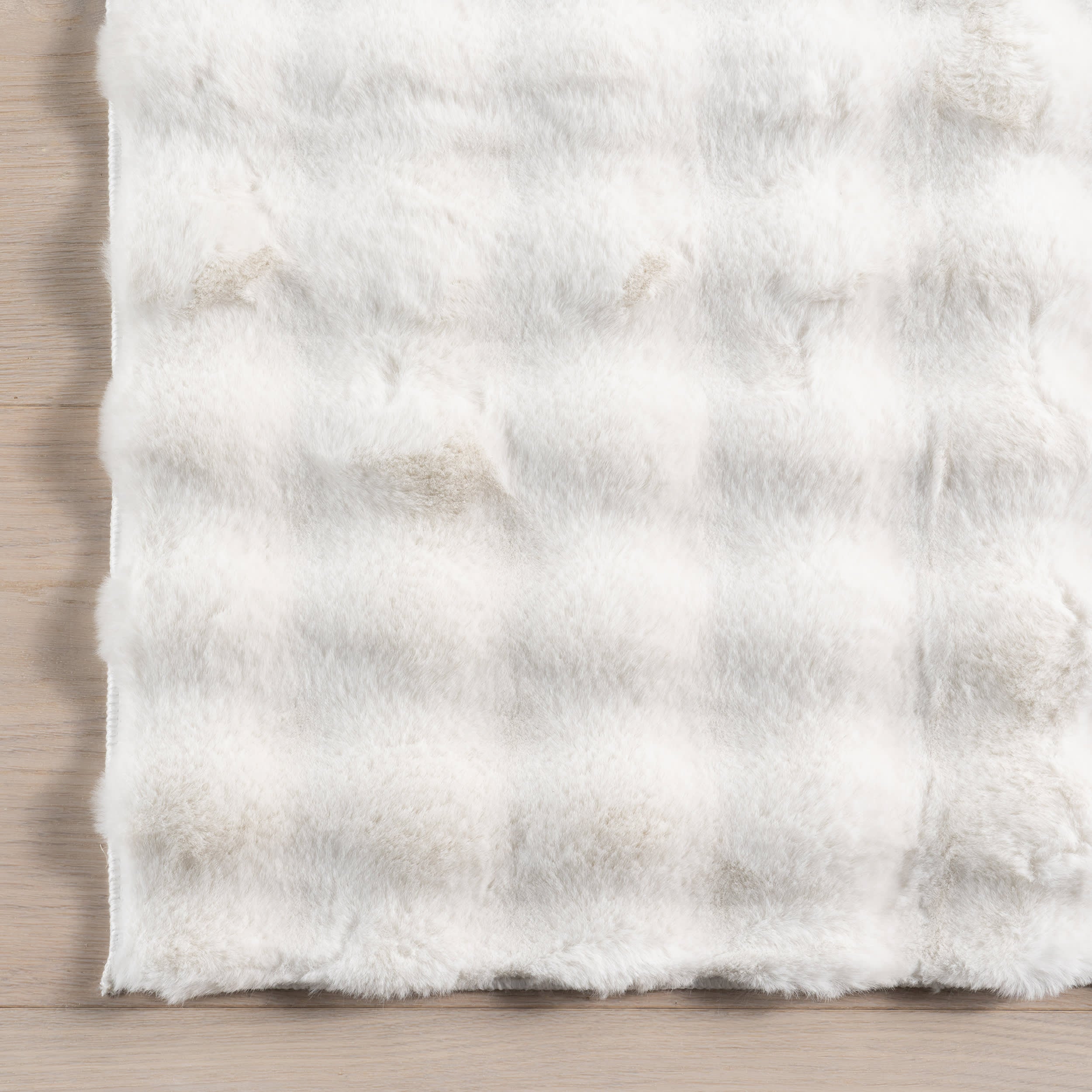 Ivana Checkered Plush Cloud Washable Rug | Off White - Image 4