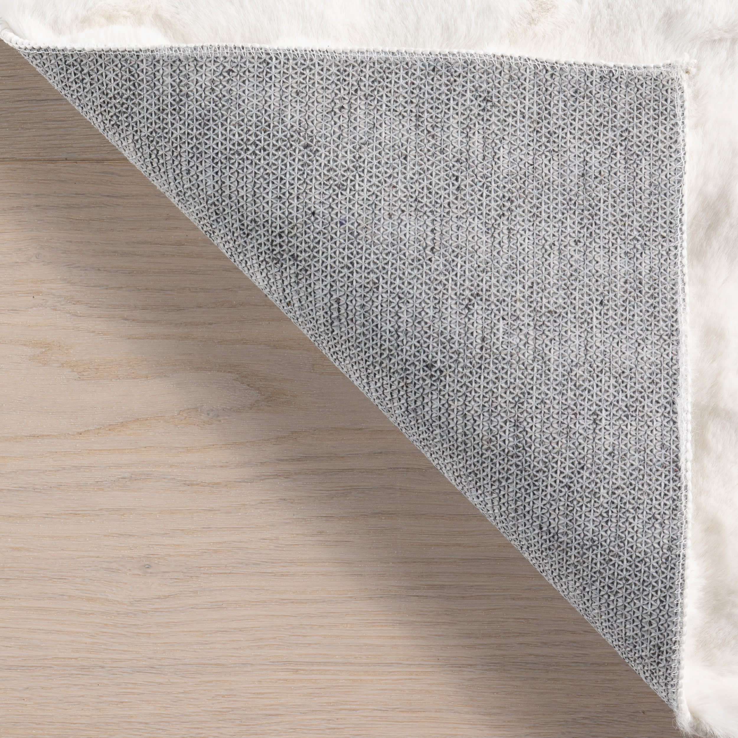 Ivana Checkered Plush Cloud Washable Rug | Off White - Image 8