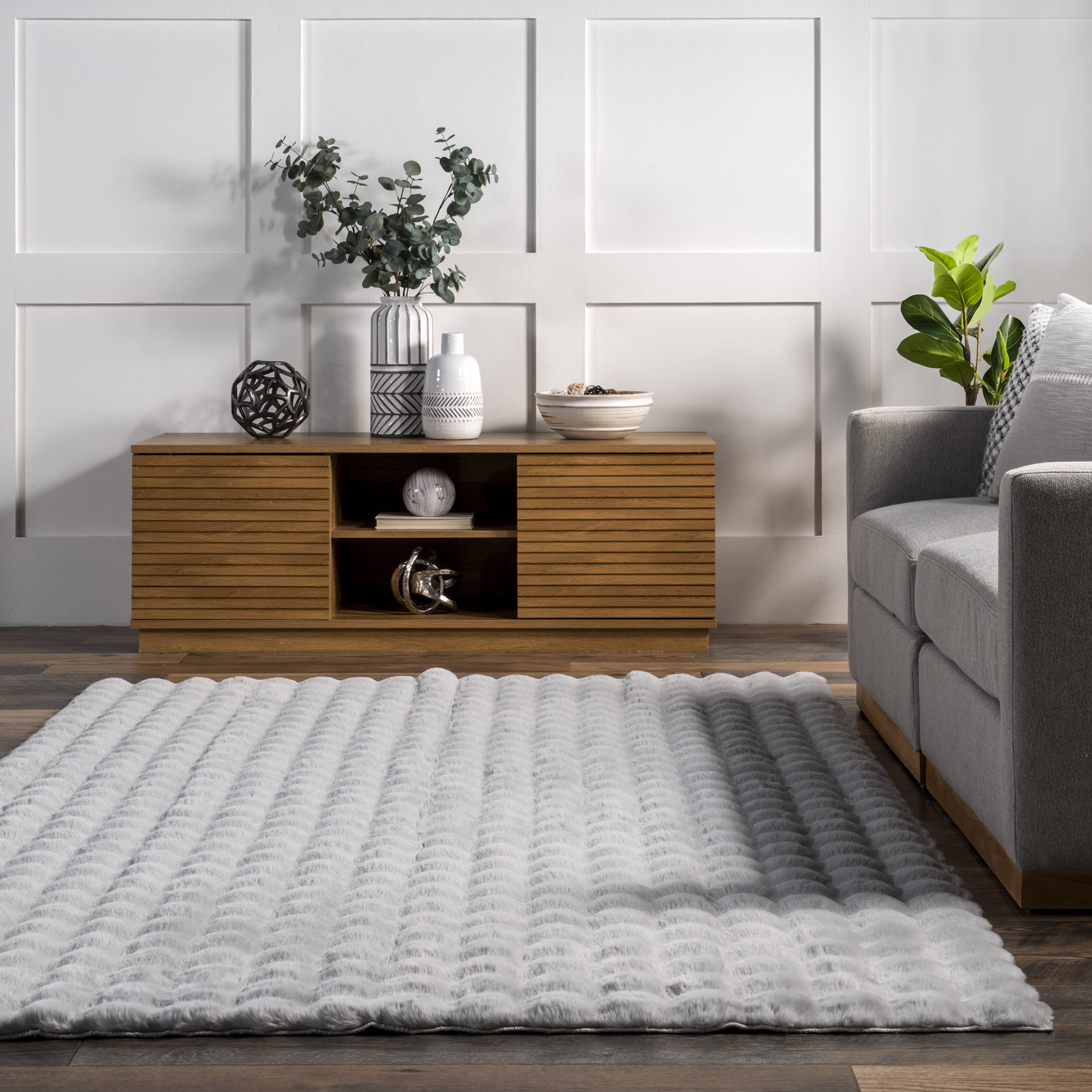 Ivana Checkered Plush Cloud Washable Rug | Silver - Image 4