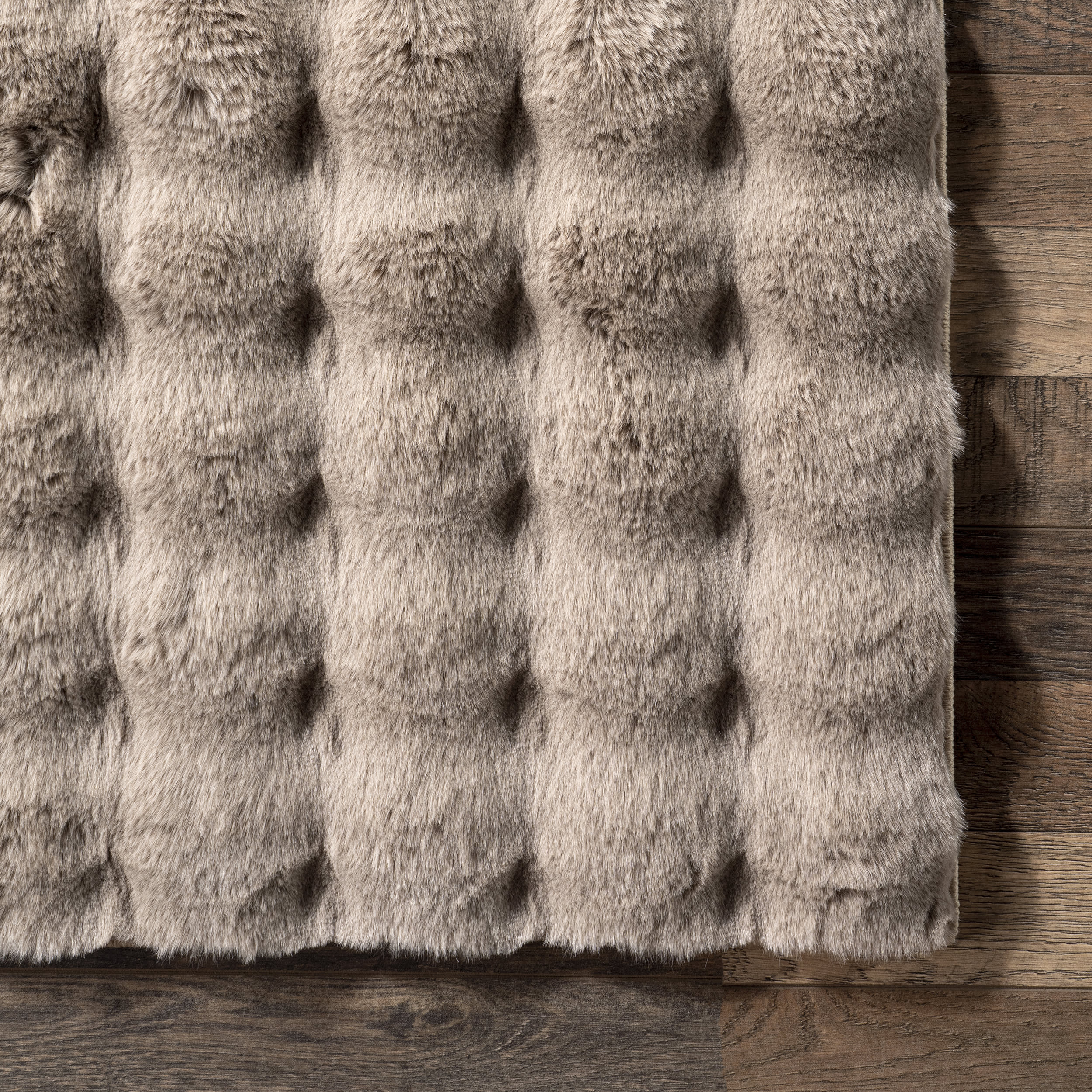 Ivana Checkered Plush Cloud Washable Rug | Taupe - Image 3