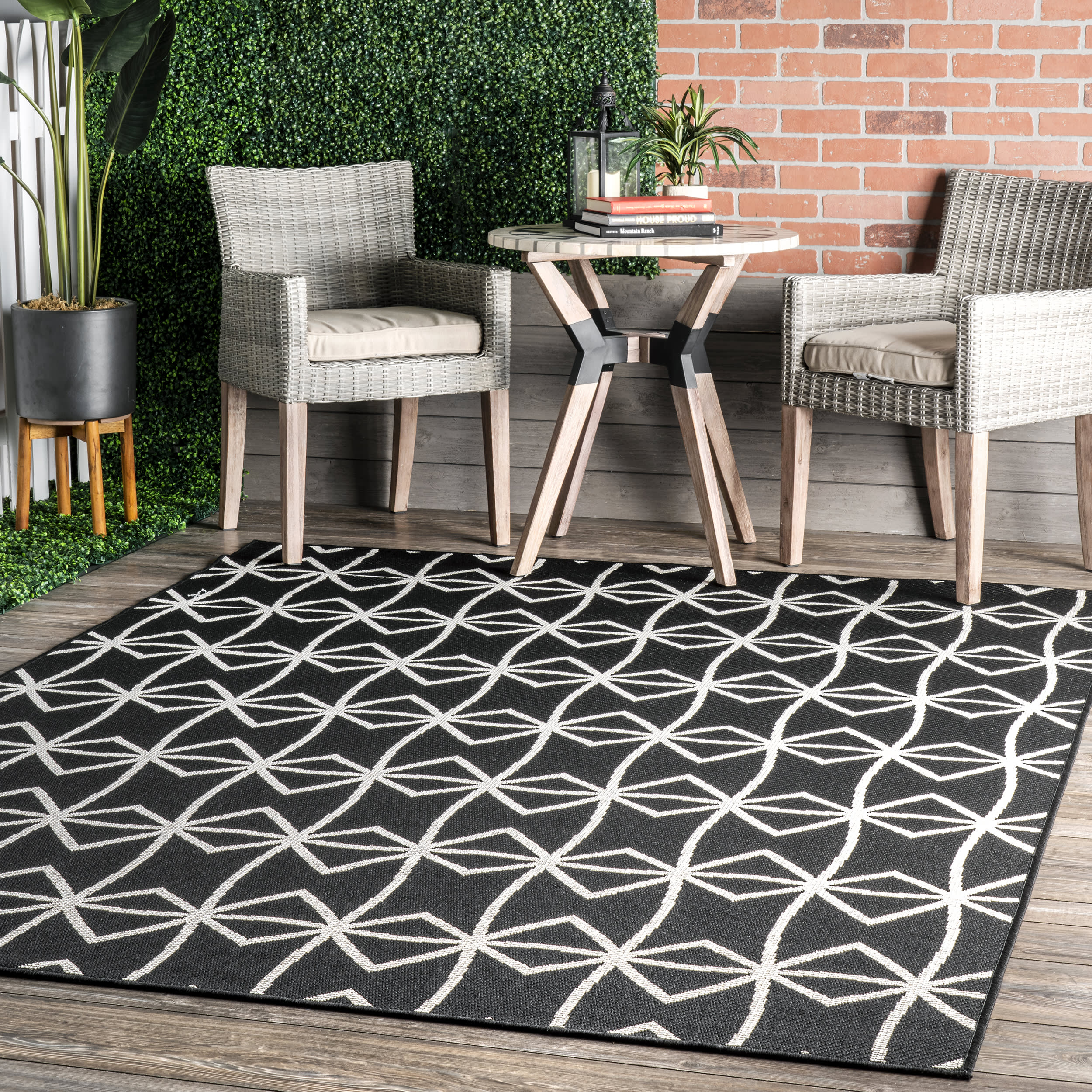 Ivied Trellis Indoor/Outdoor Flatweave Rug | Dark Grey - Image 2