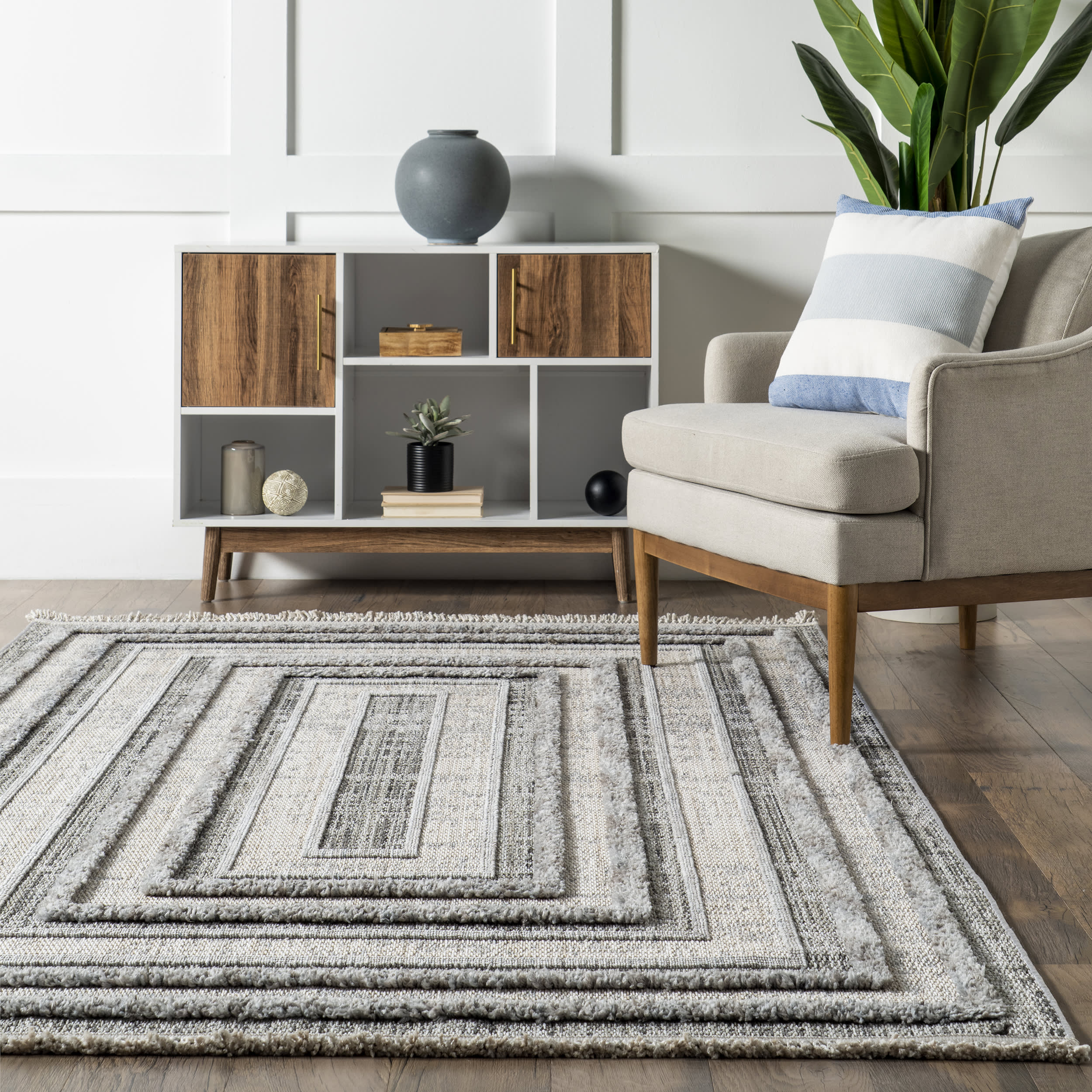 Judith Geometric Borders Rug | Grey - Image 4