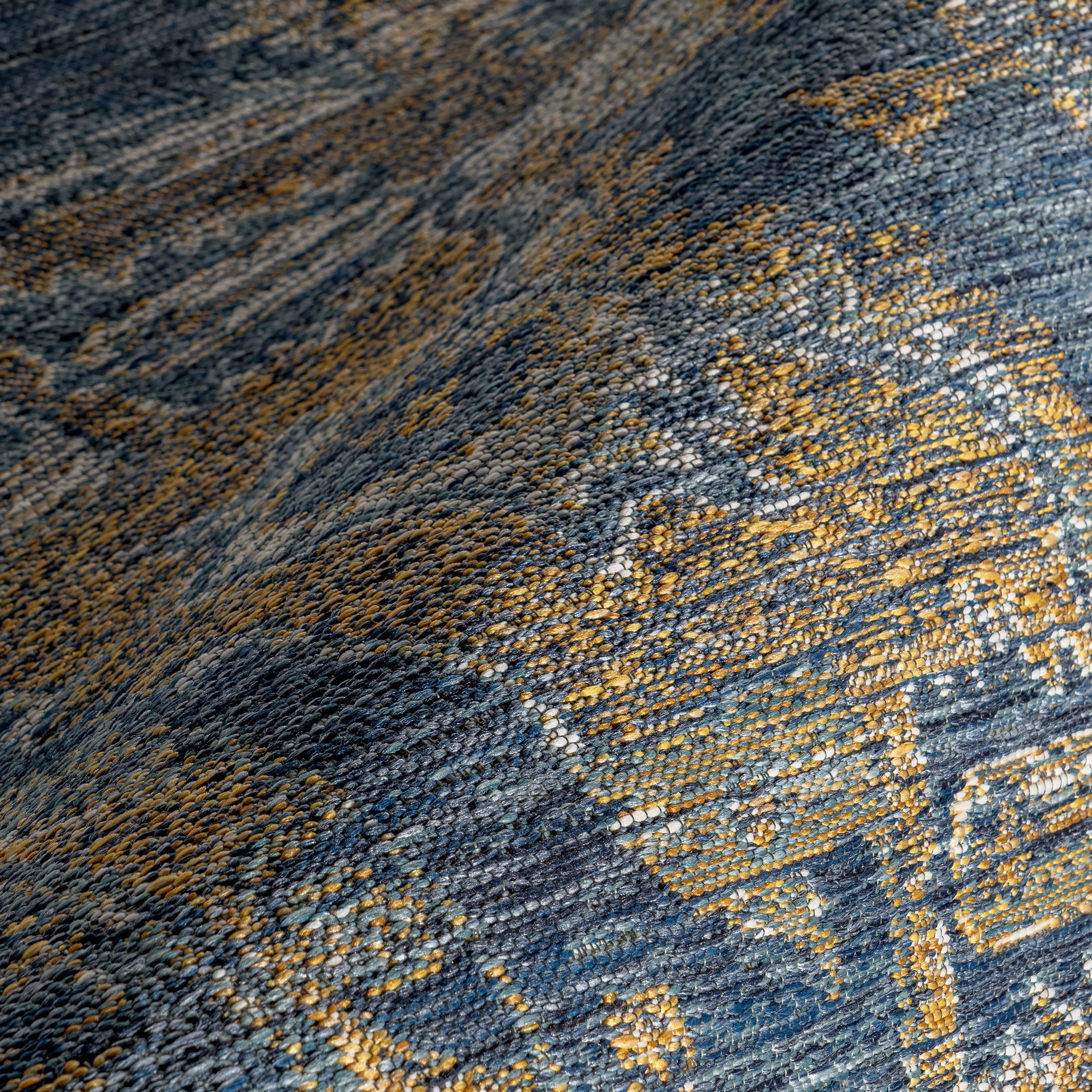 Juliana Medallion Reversible Indoor/Outdoor Rug | Cream & Blue - Image 3