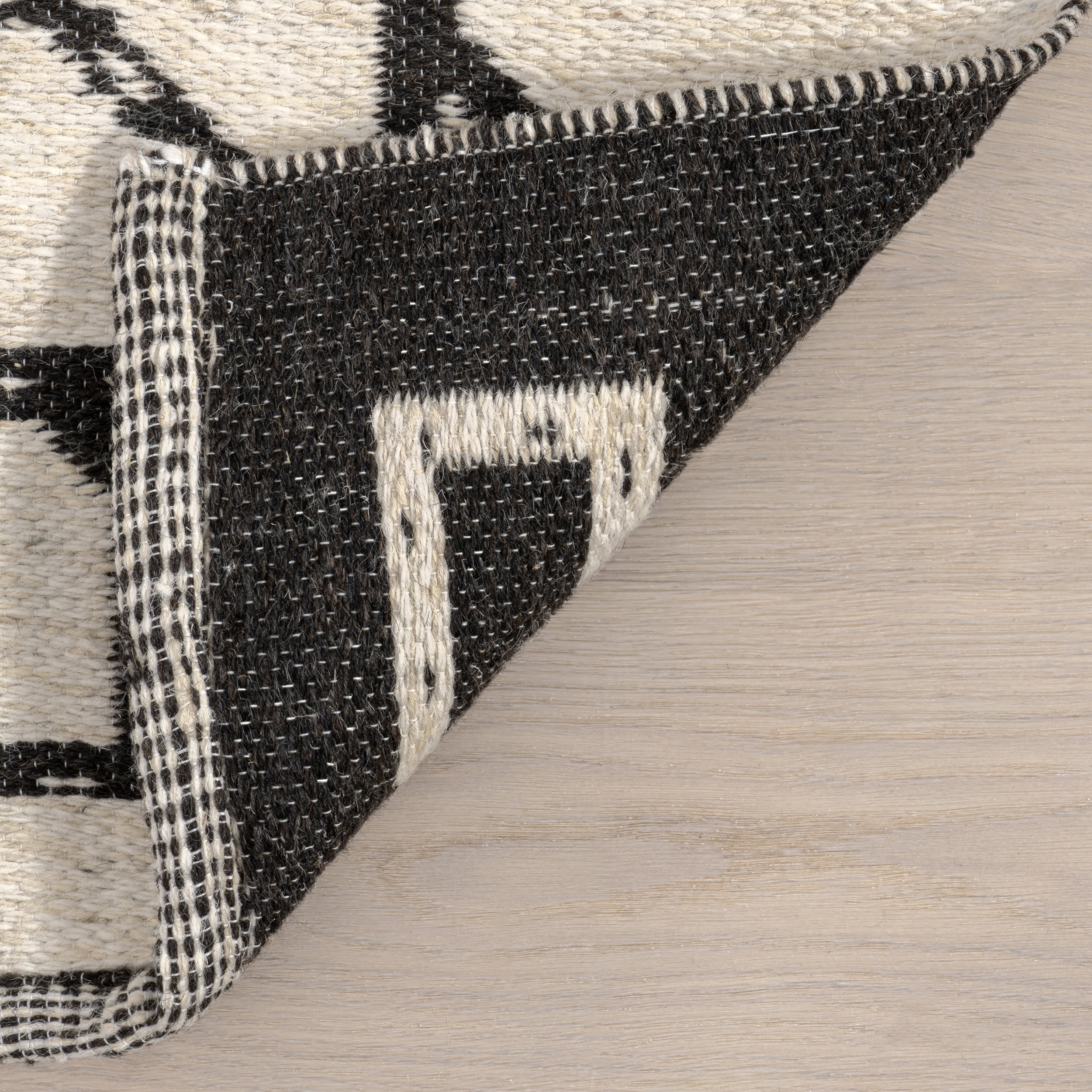 June Geometric Reversible Wool Rug | Ivory - Image 7
