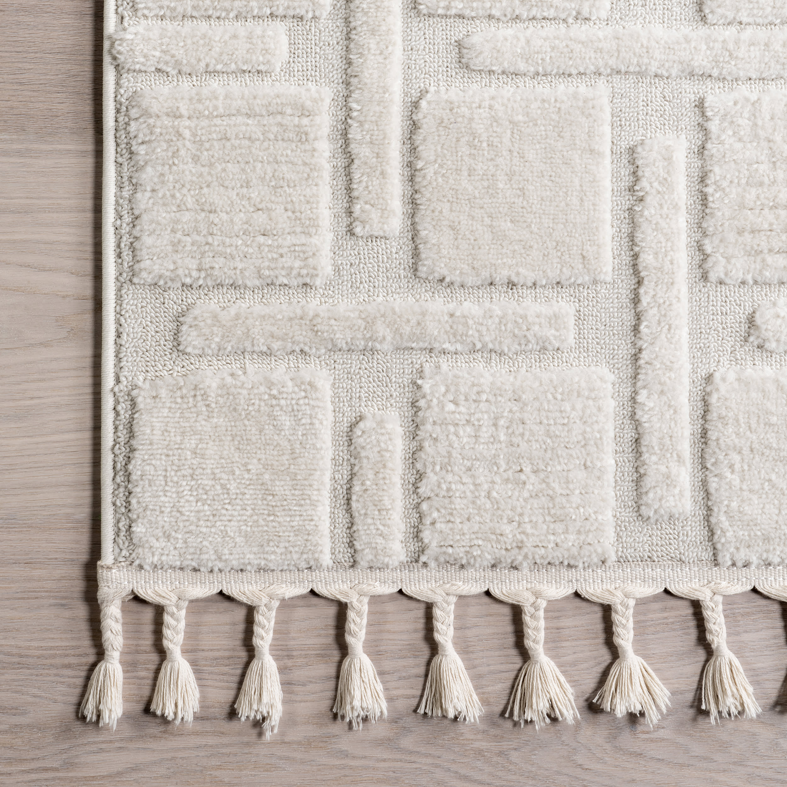 Kaelie Geometric Tasseled Rug | Off White - Image 3