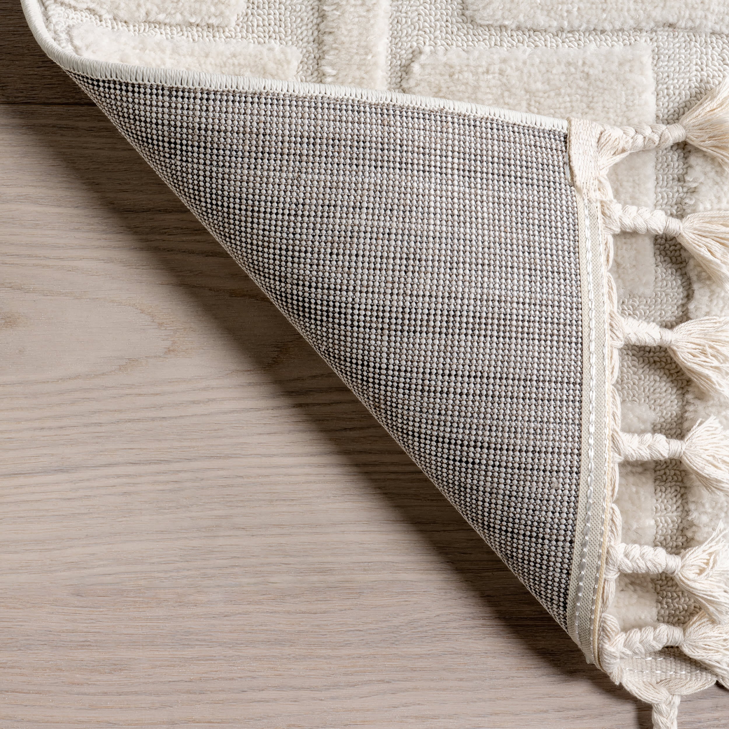 Kaelie Geometric Tasseled Rug | Off White - Image 6